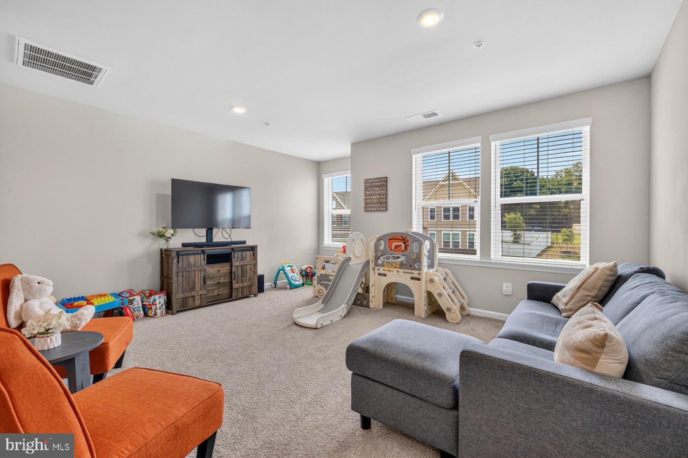 SCOTLAND HEIGHTS - Residential
