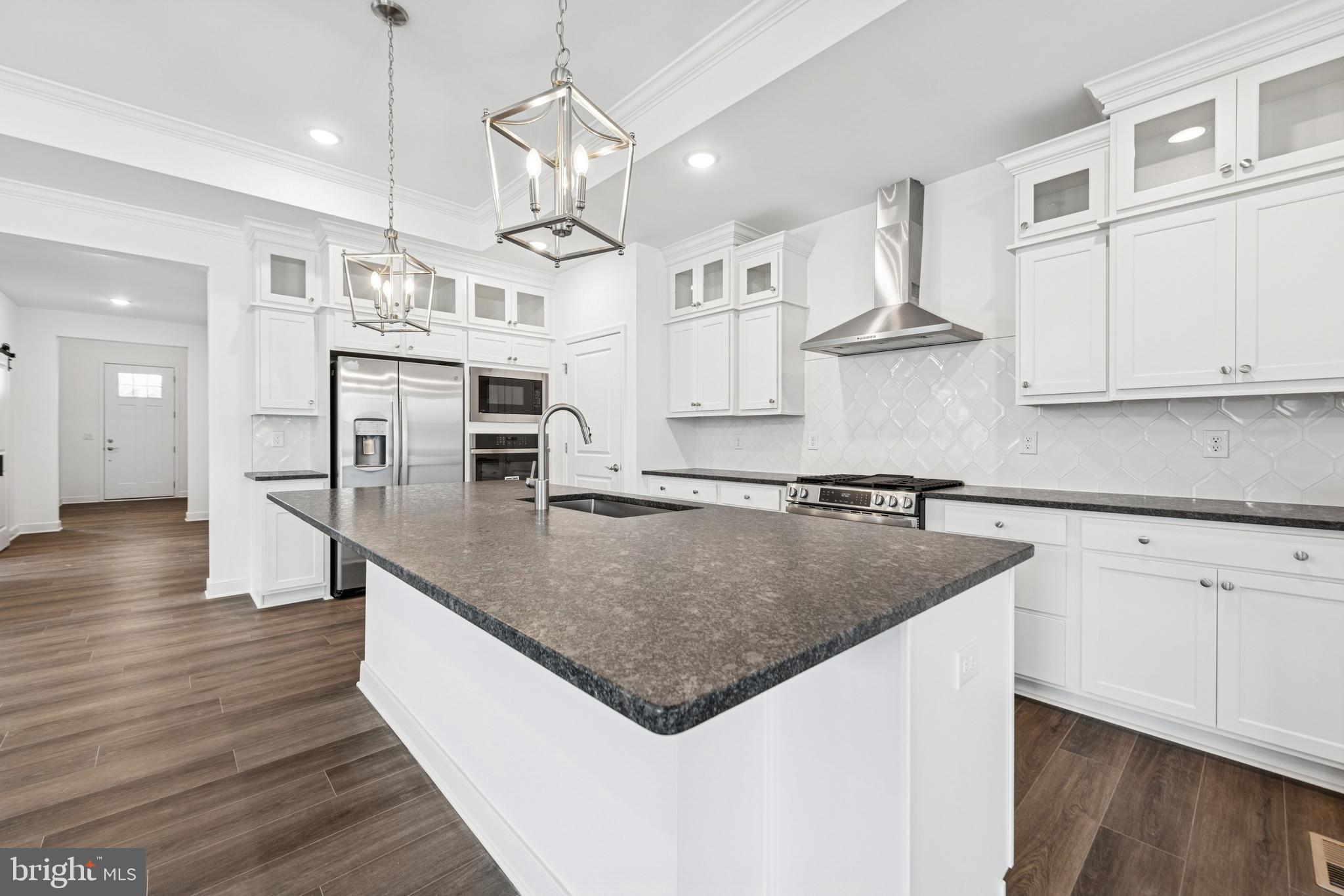 FOUR SEASONS AT EASTON - Residential