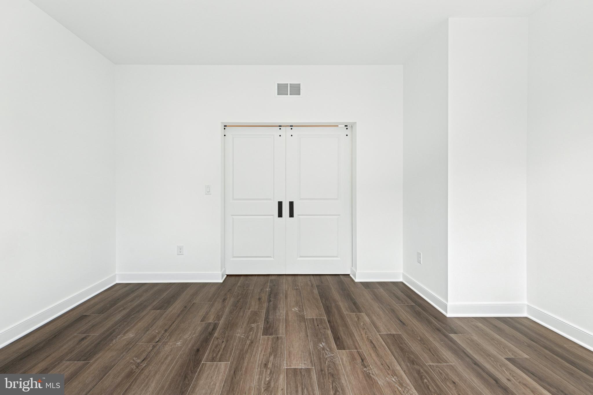 FOUR SEASONS AT EASTON - Residential