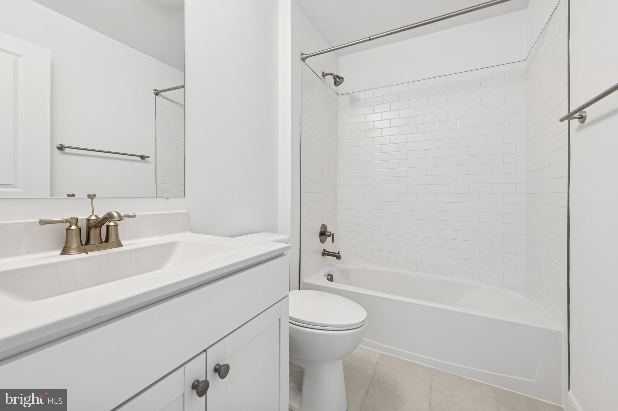 FOUR SEASONS AT EASTON - Residential
