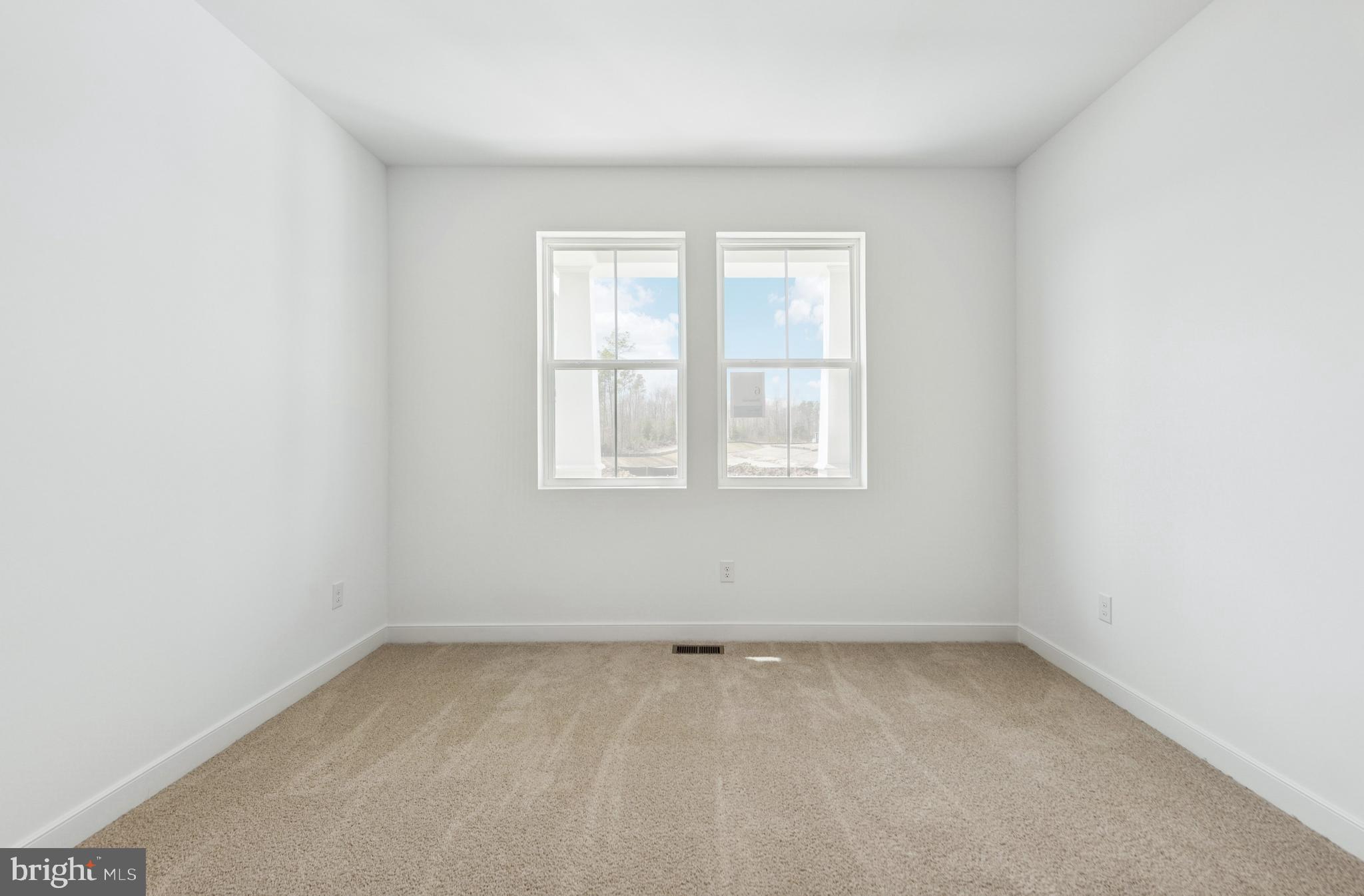 FOUR SEASONS AT EASTON - Residential