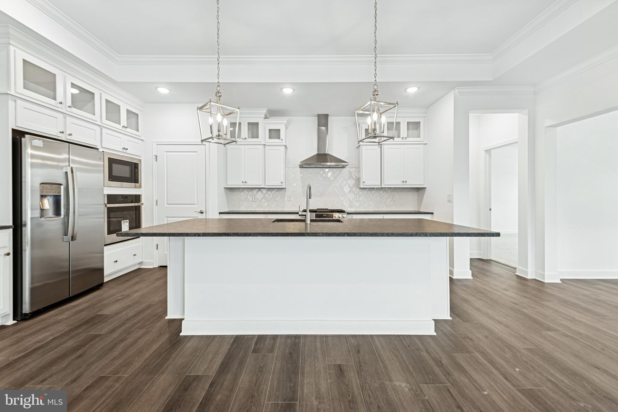 FOUR SEASONS AT EASTON - Residential
