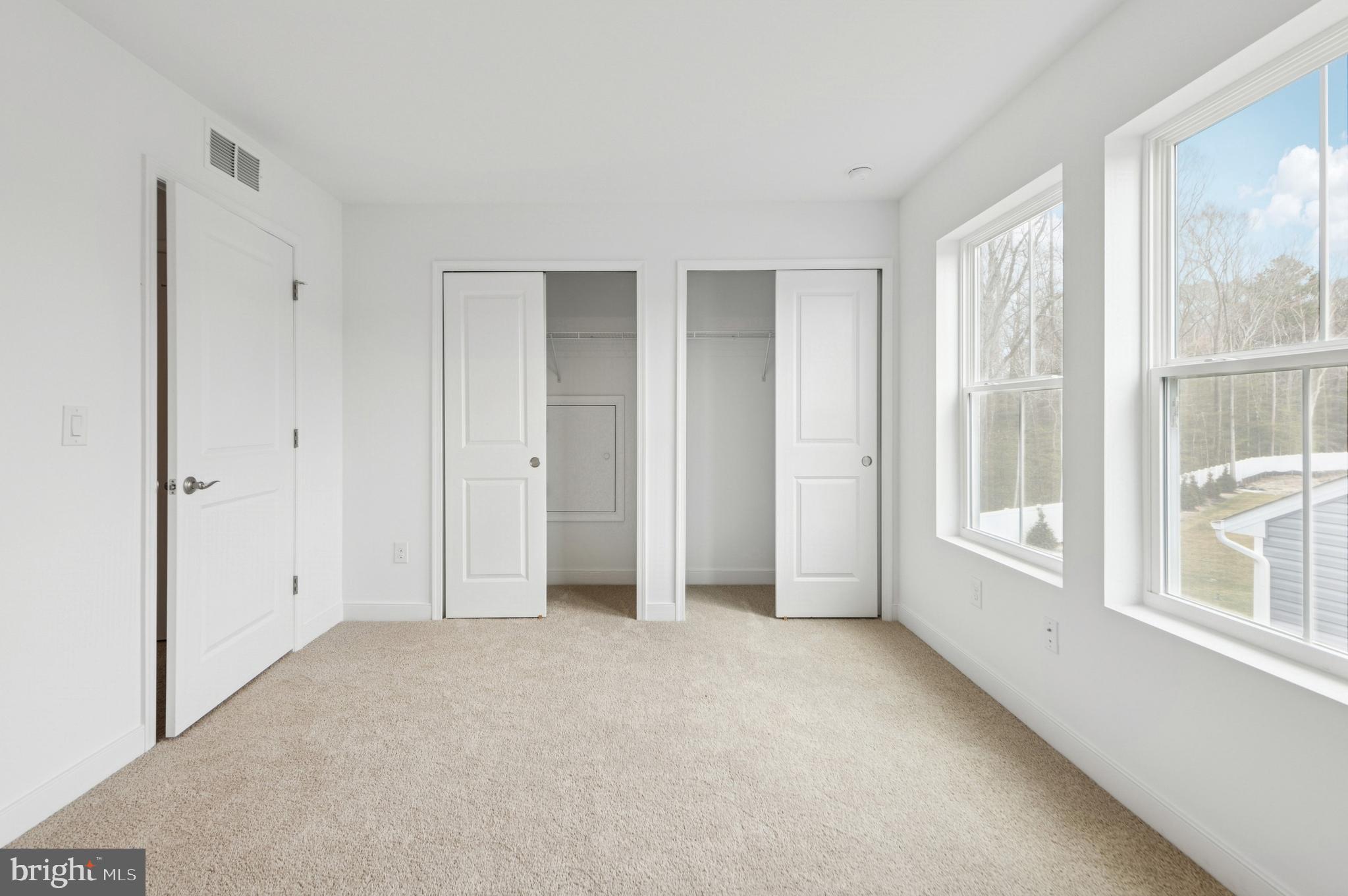 FOUR SEASONS AT EASTON - Residential