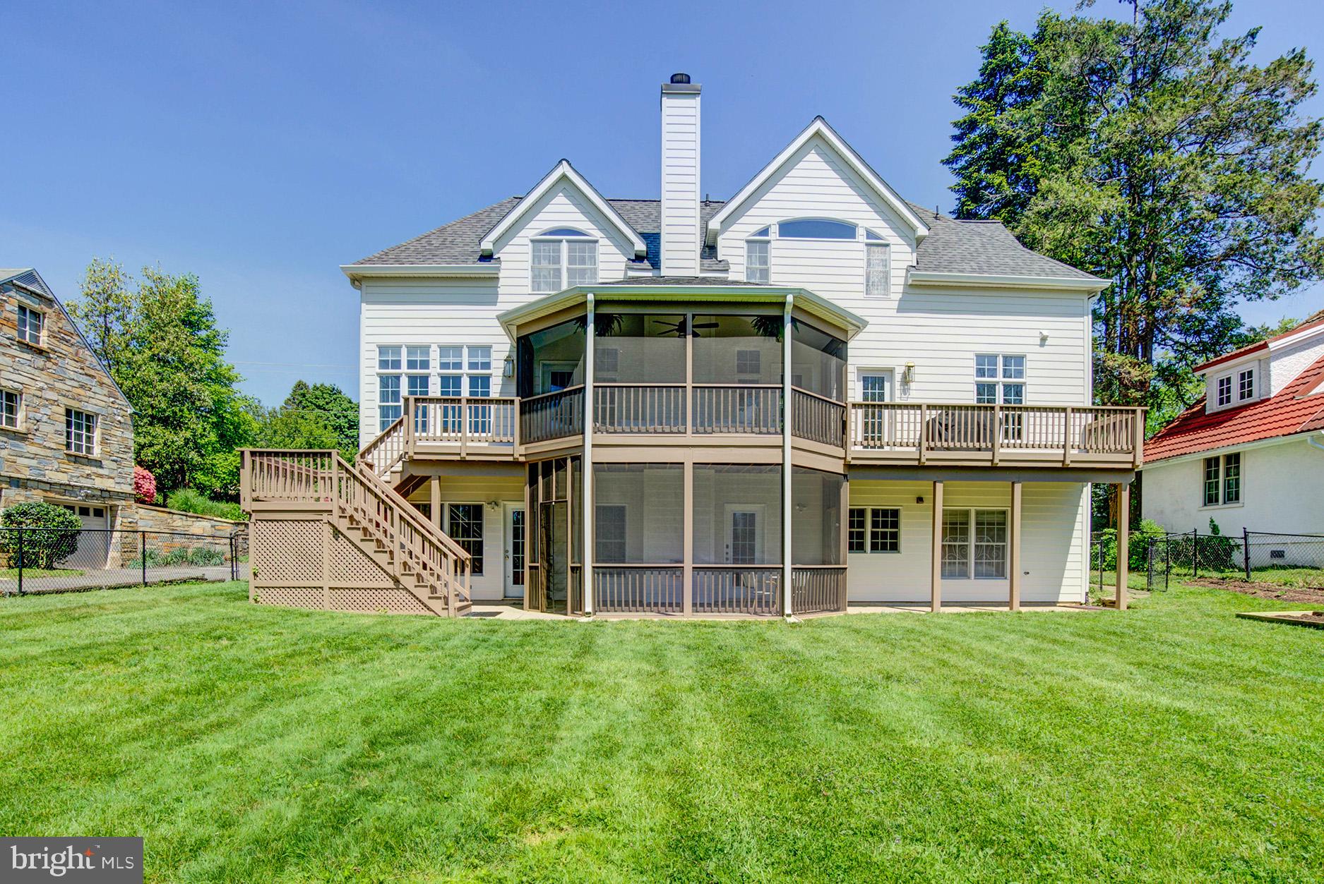 LEE RIDGE - Residential