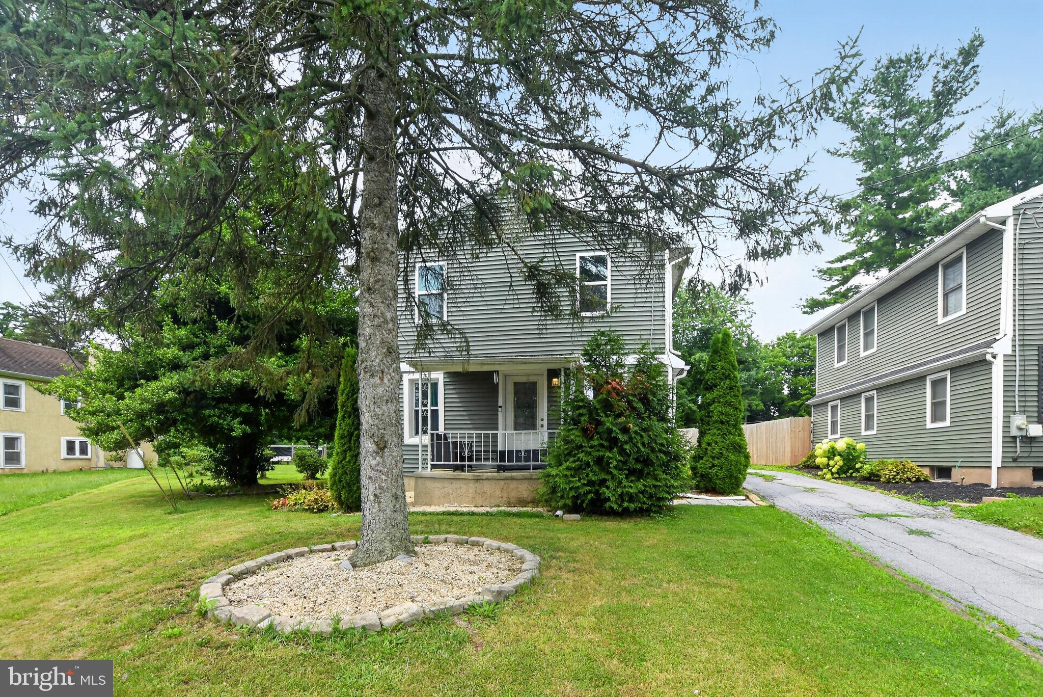 DOUGLASSVILLE - Residential