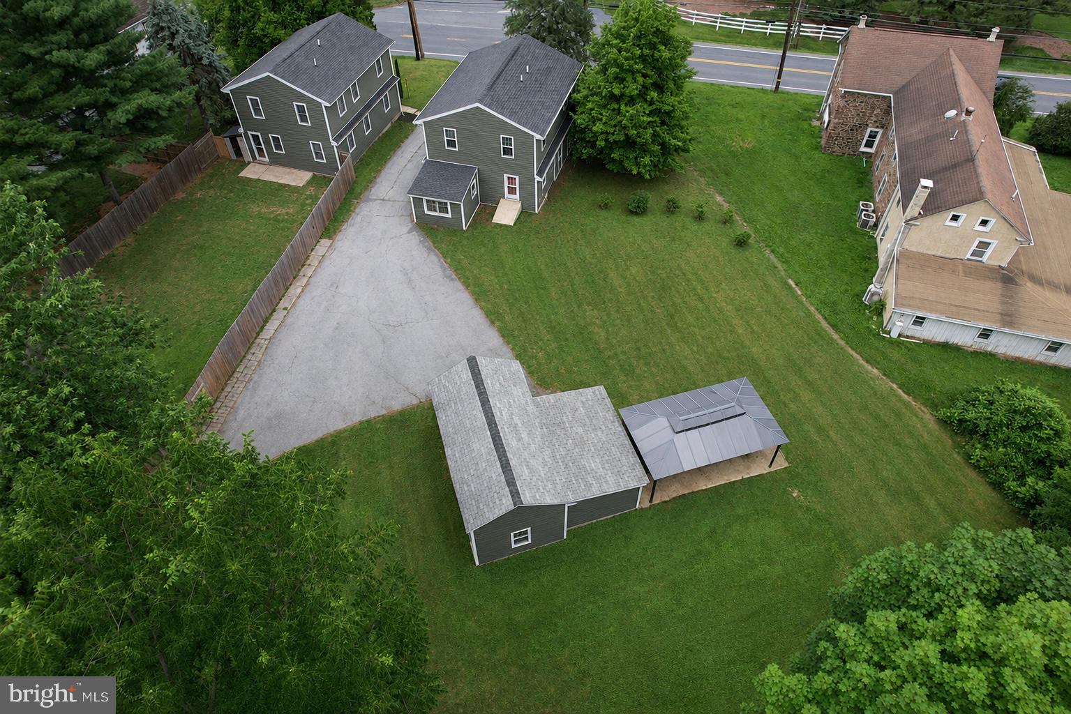 DOUGLASSVILLE - Residential