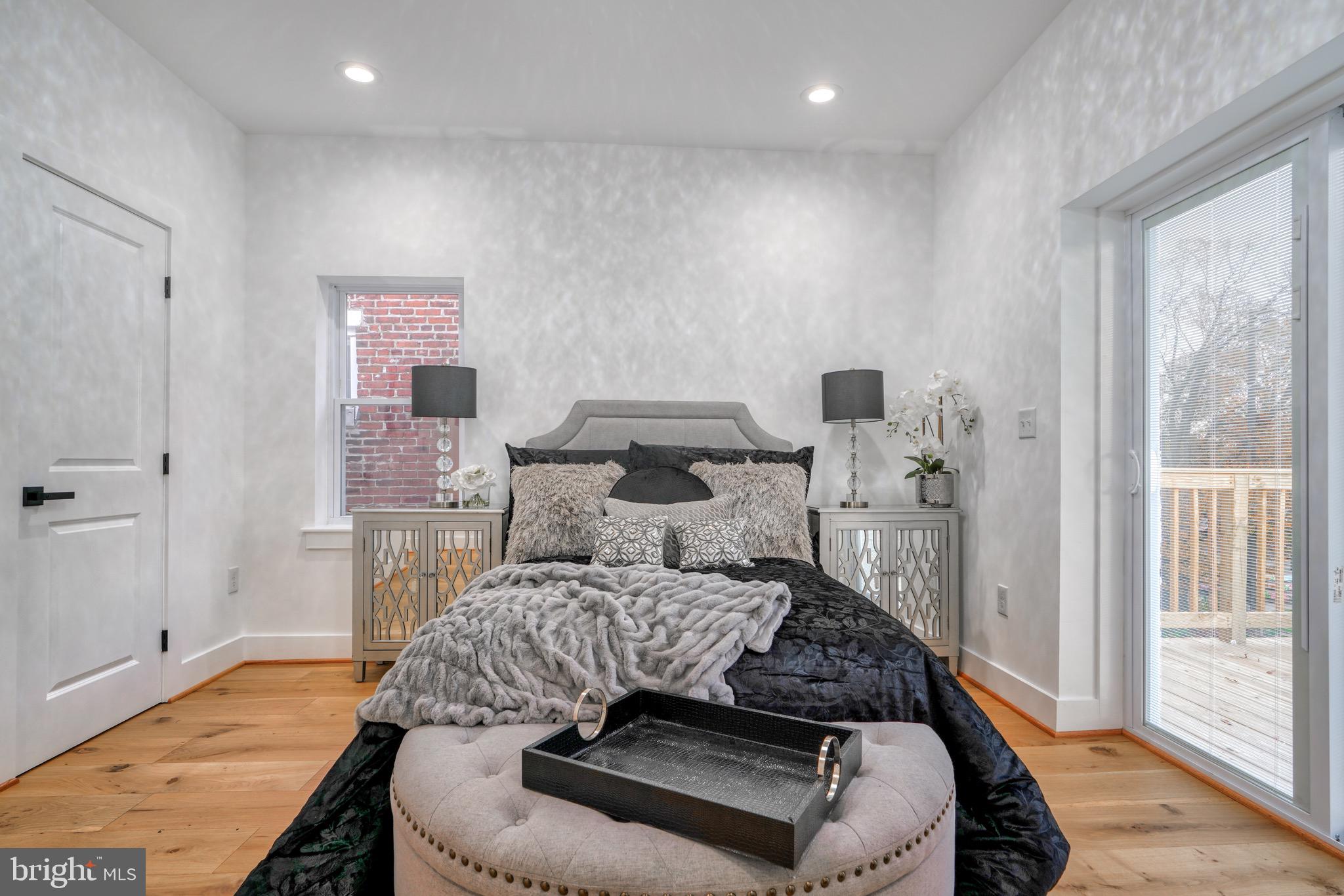 RESERVOIR HILL - Residential