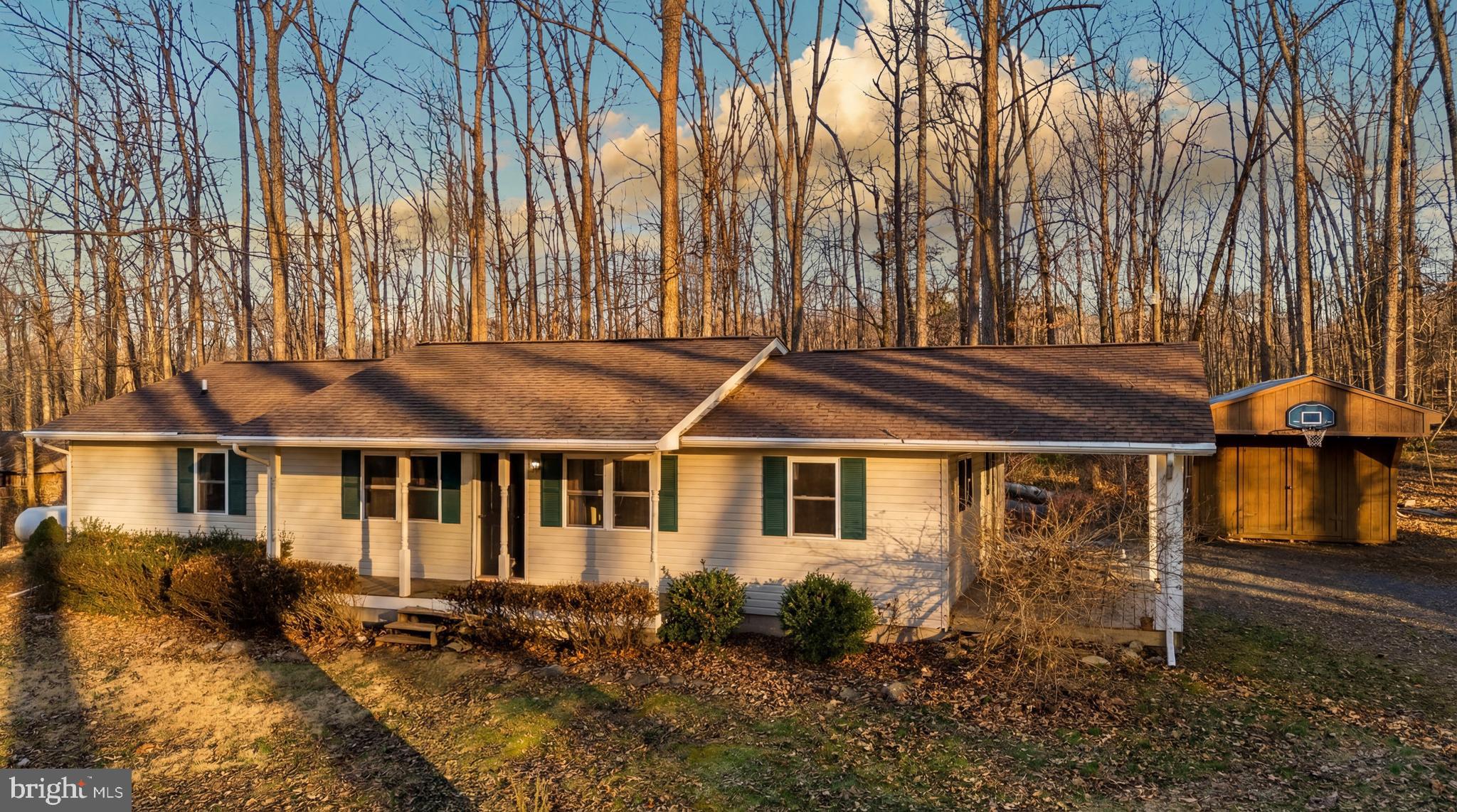 WATERLOO WOODS - Residential