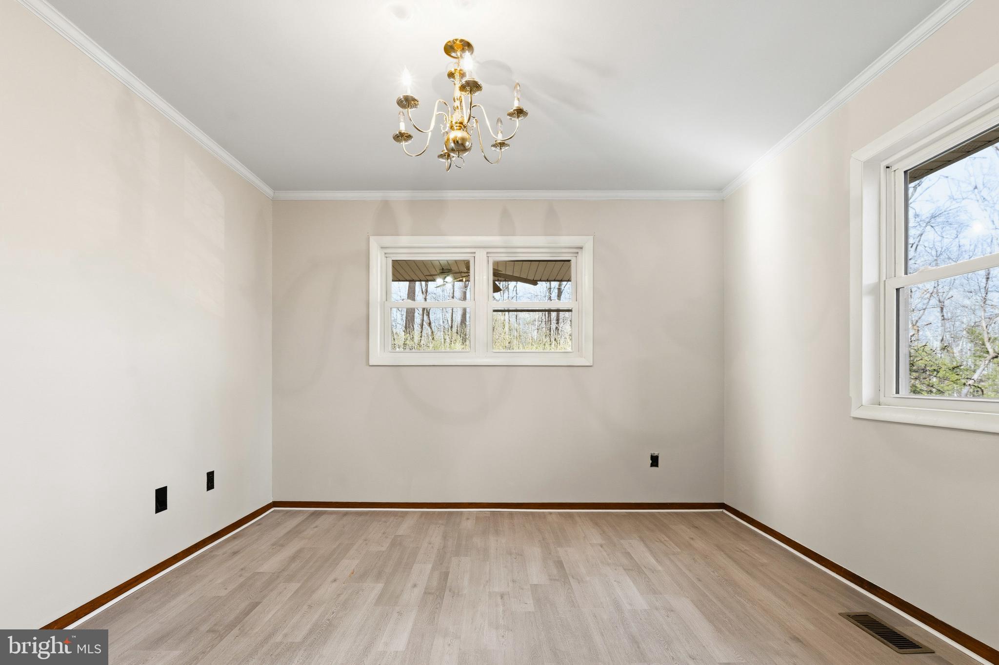 WATERLOO WOODS - Residential
