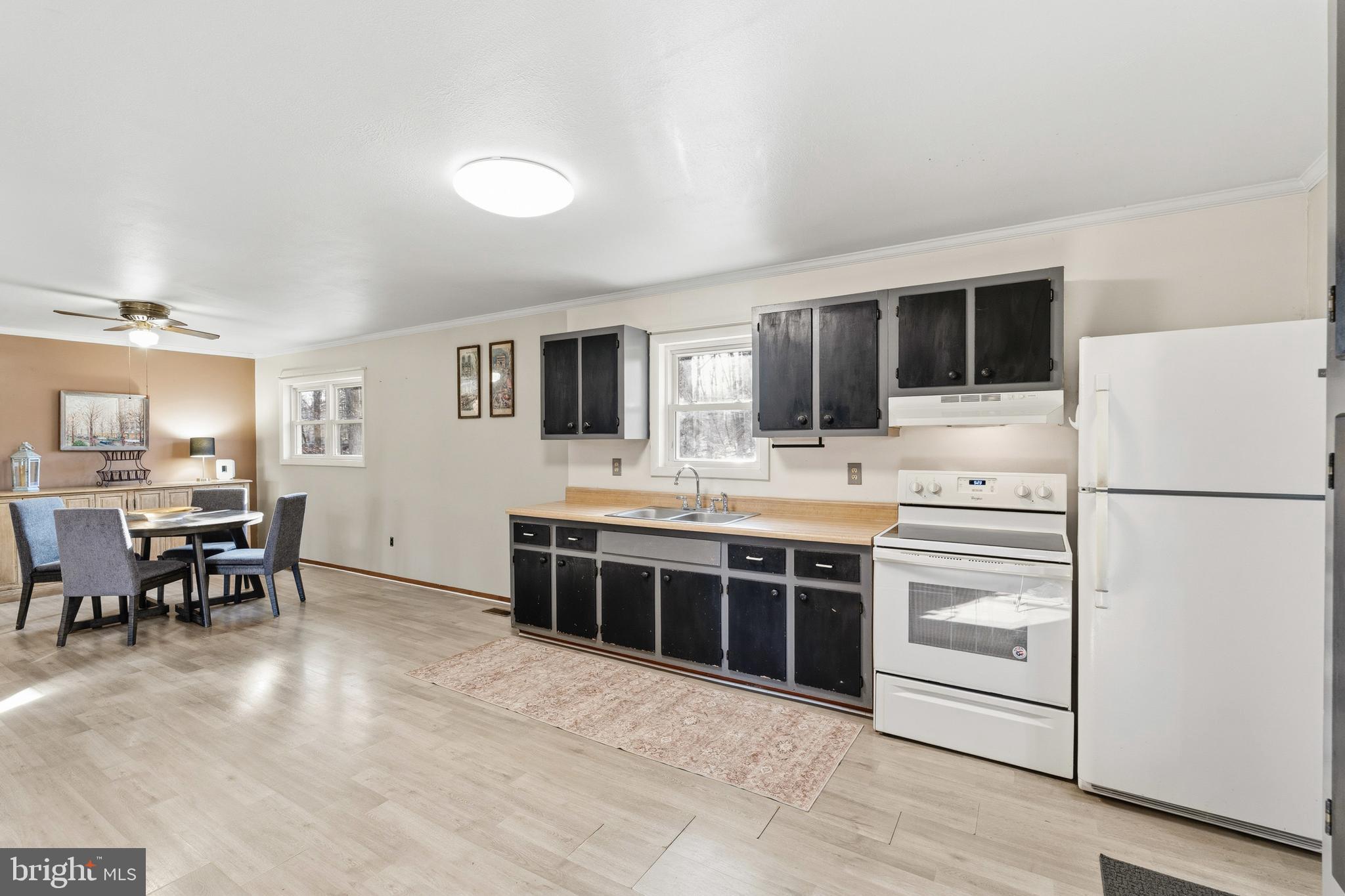 WATERLOO WOODS - Residential
