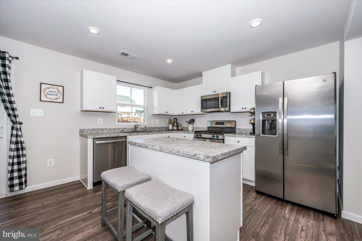 THE LAKES AT MARTINSBURG - Residential