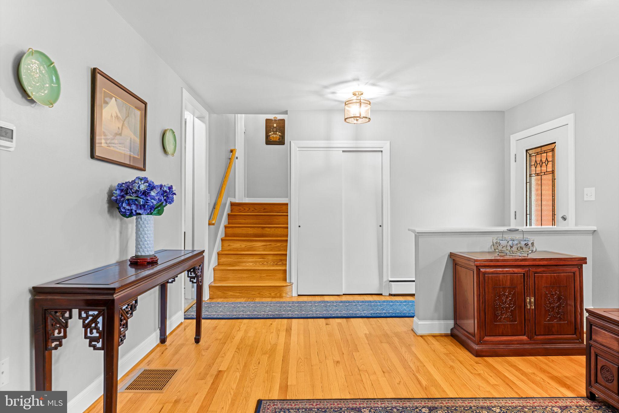 EDGEMERE - Residential