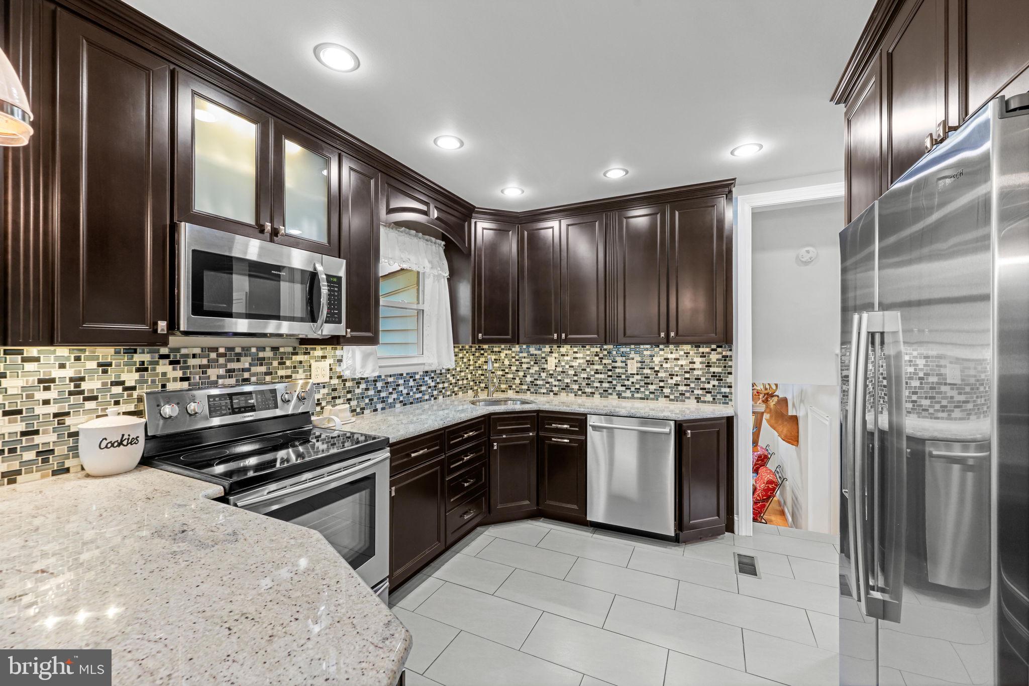 EDGEMERE - Residential