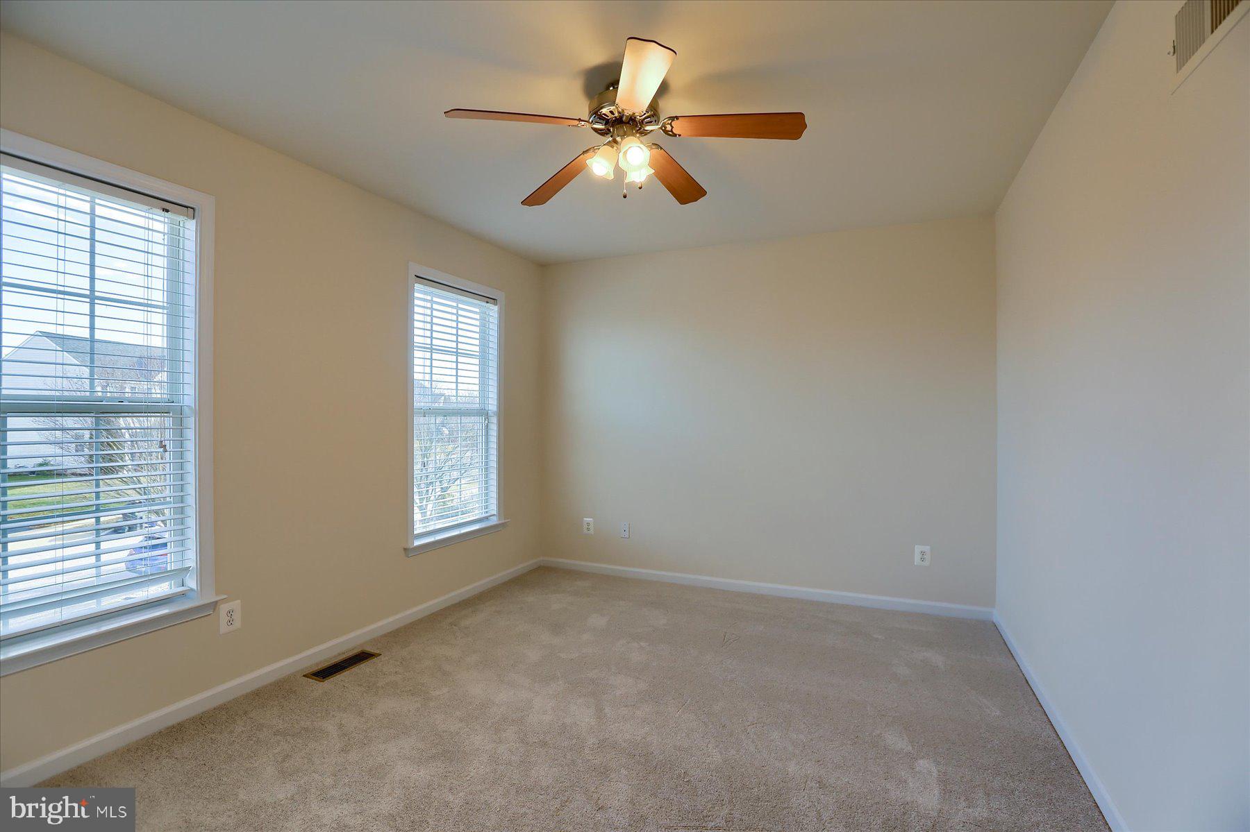 HOLLY HILLS - Residential