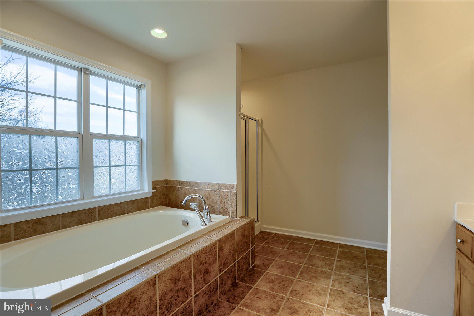 HOLLY HILLS - Residential