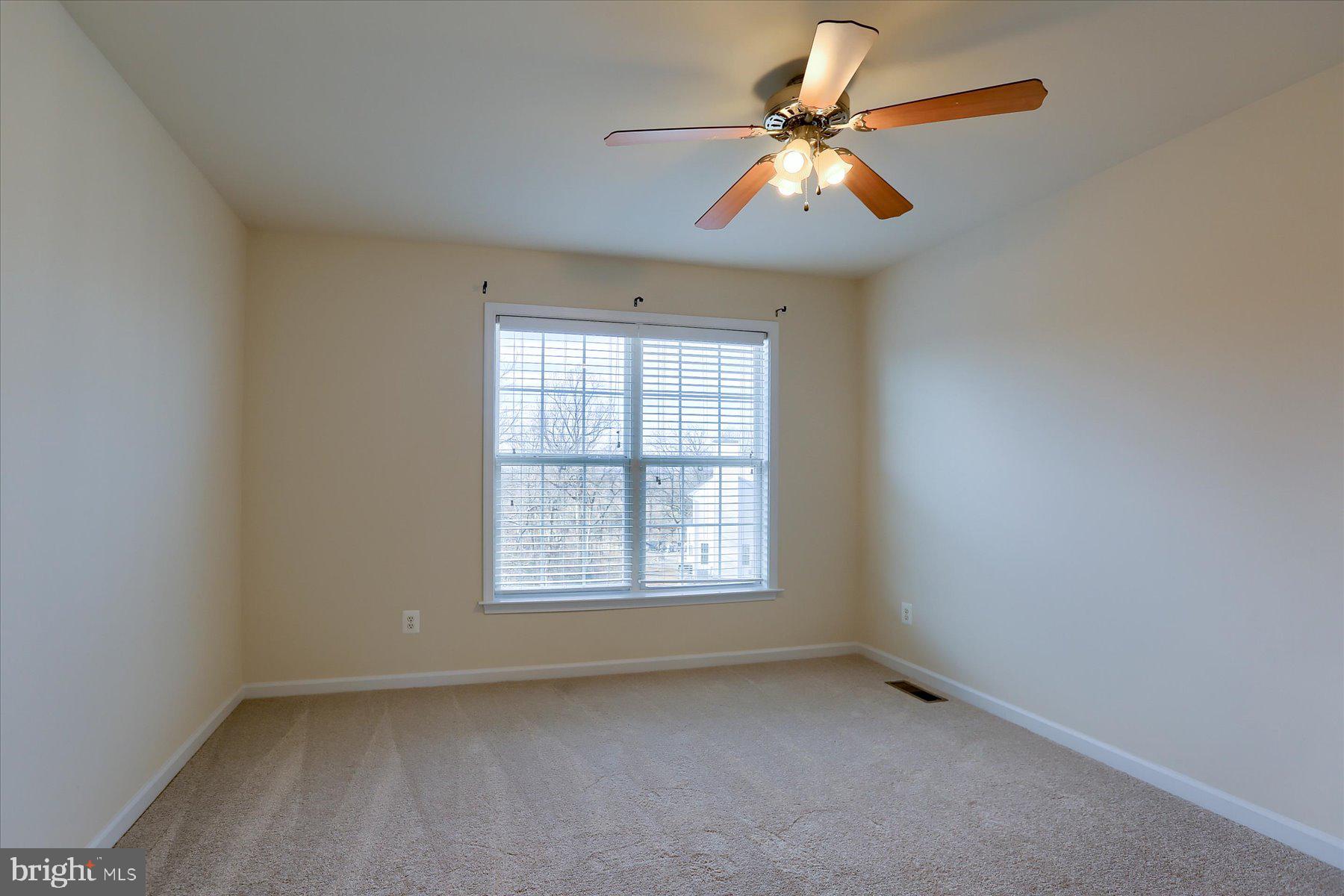 HOLLY HILLS - Residential