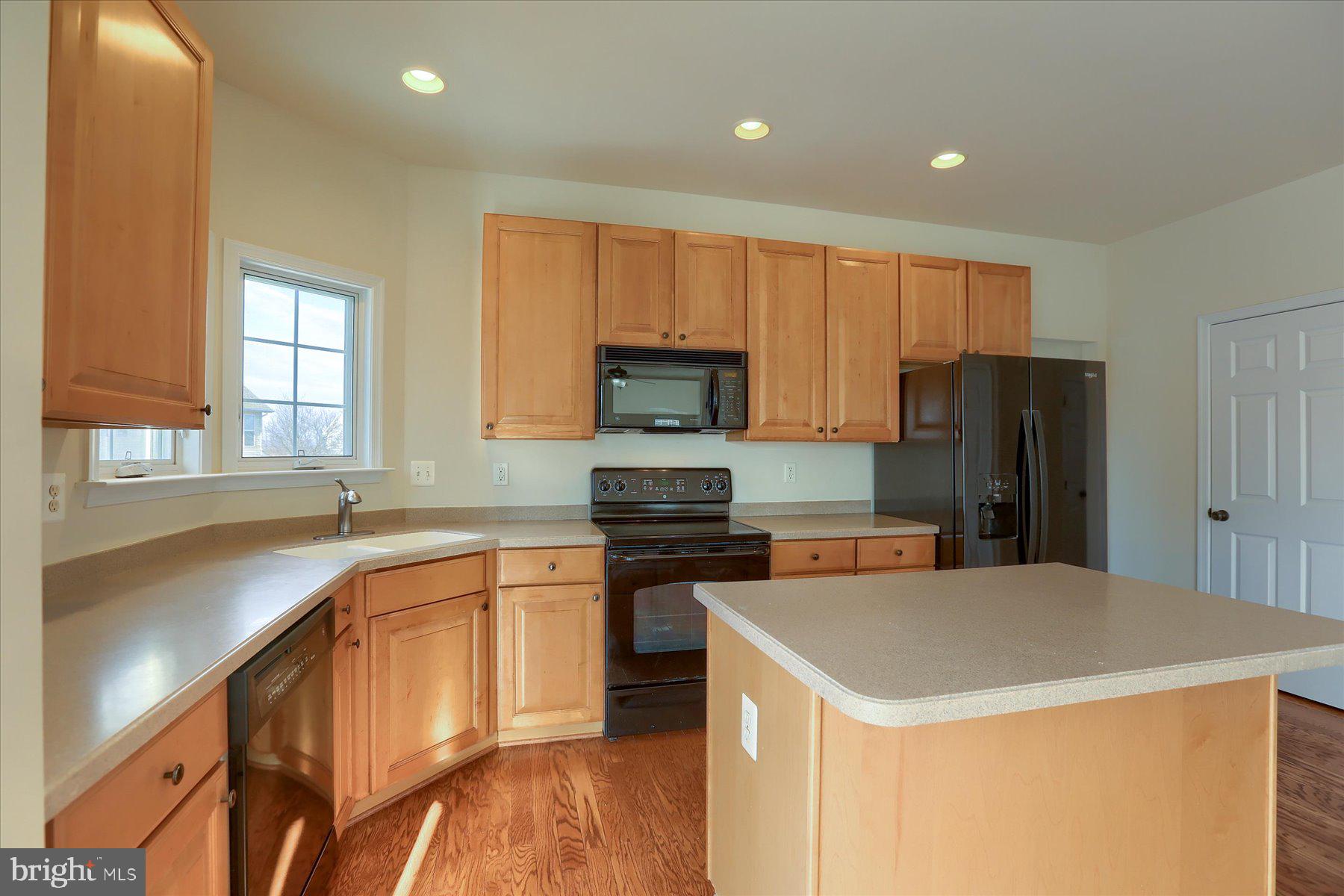 HOLLY HILLS - Residential