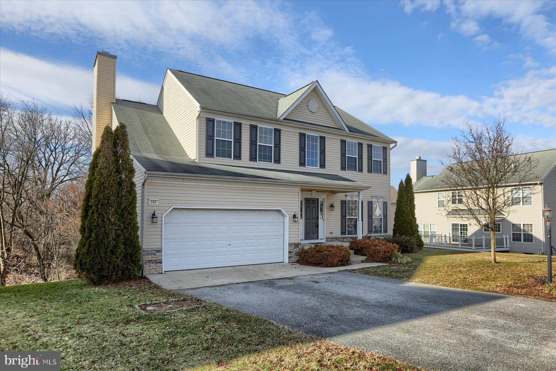 HOLLY HILLS - Residential