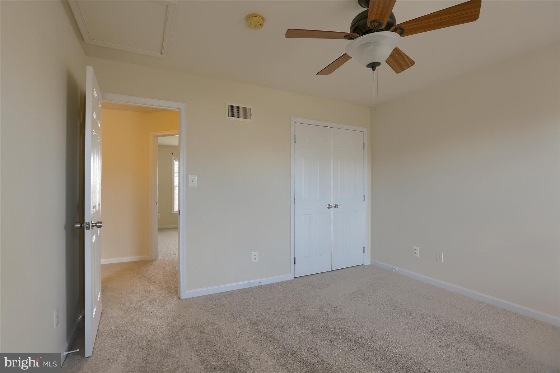 HOLLY HILLS - Residential