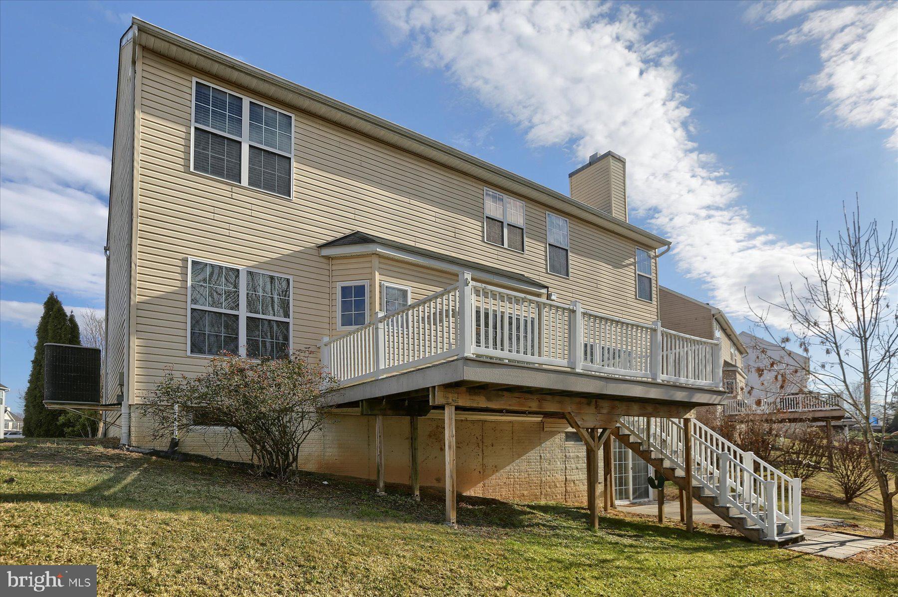 HOLLY HILLS - Residential