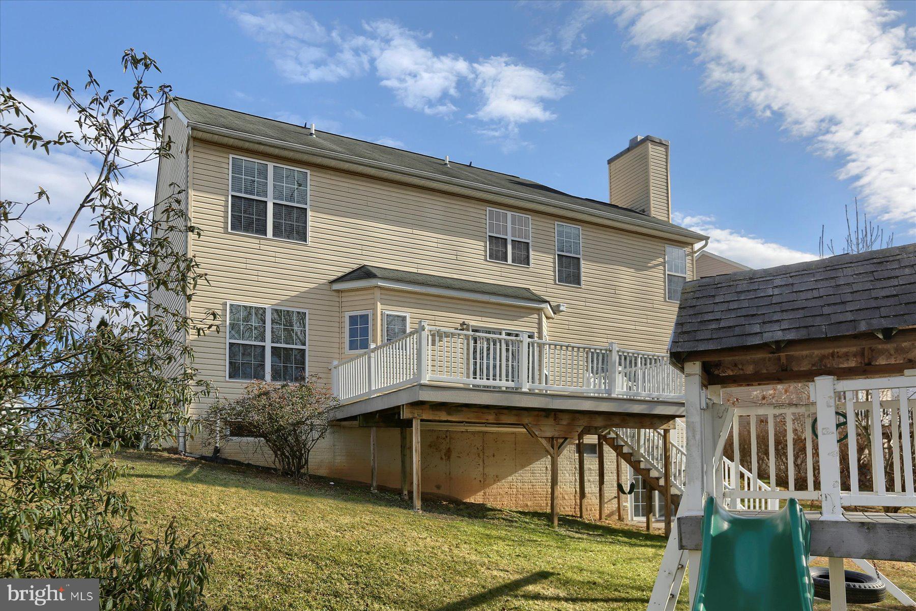 HOLLY HILLS - Residential