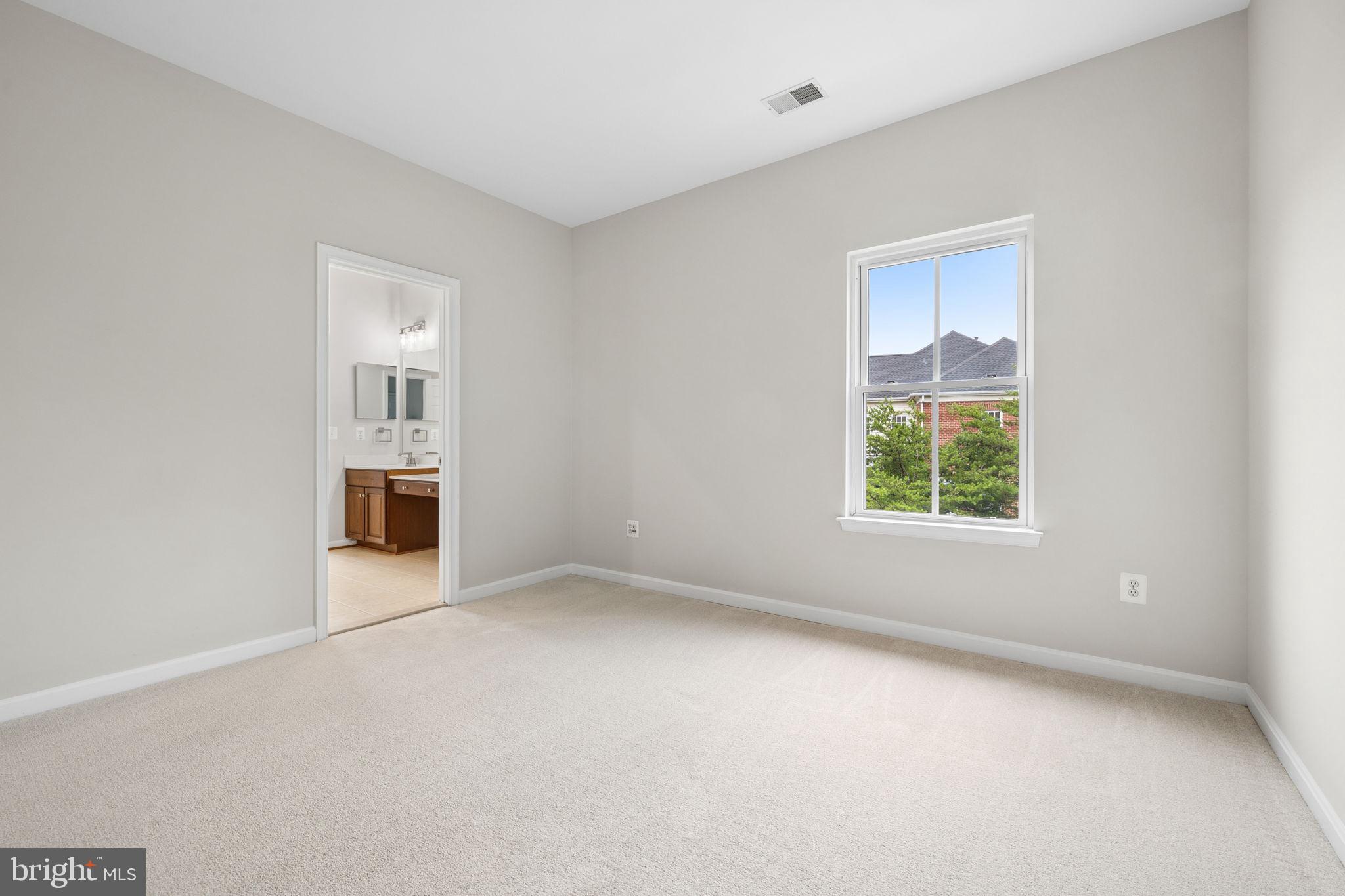 NEW BRISTOW VILLAGE - Residential