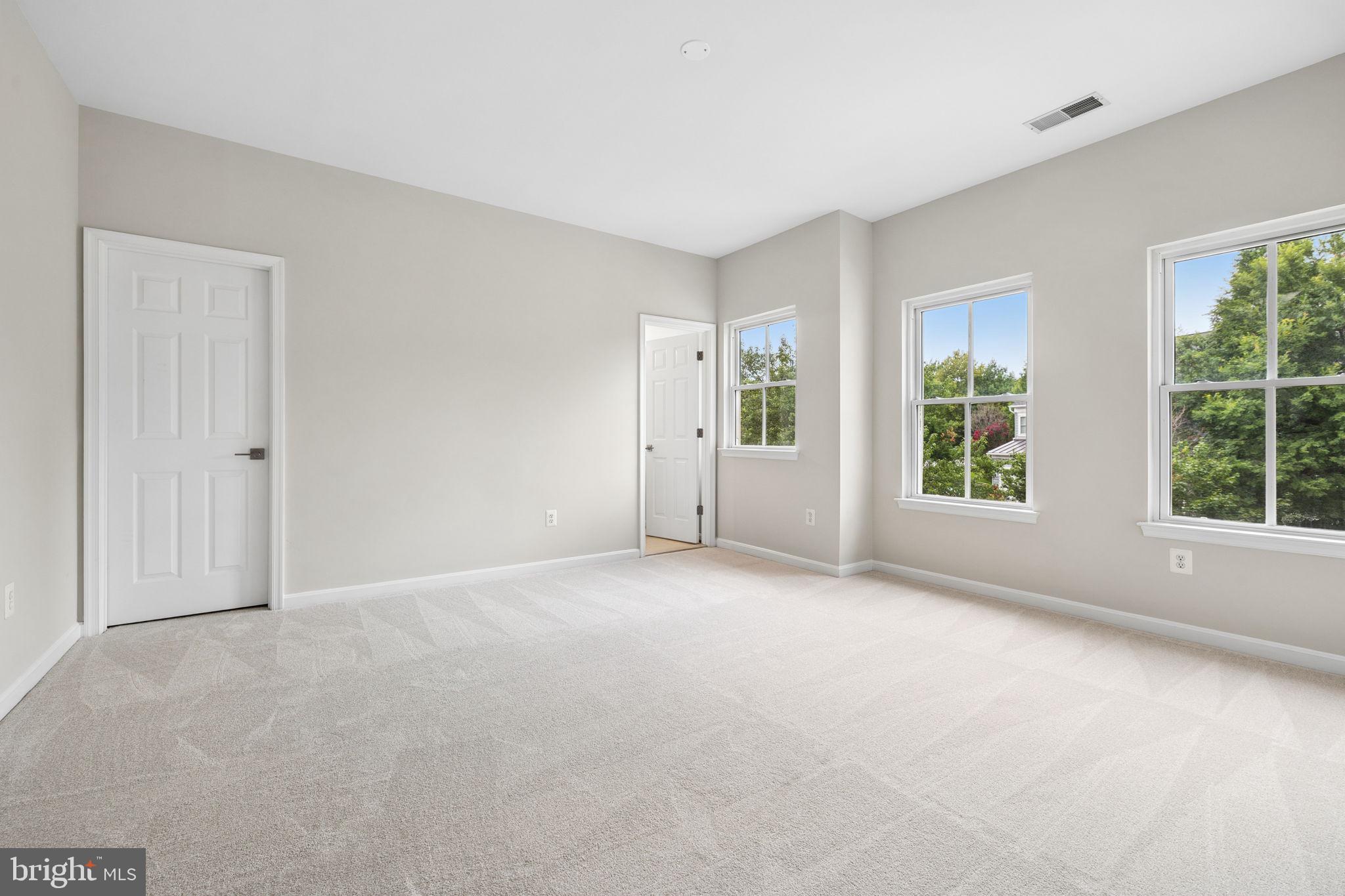 NEW BRISTOW VILLAGE - Residential