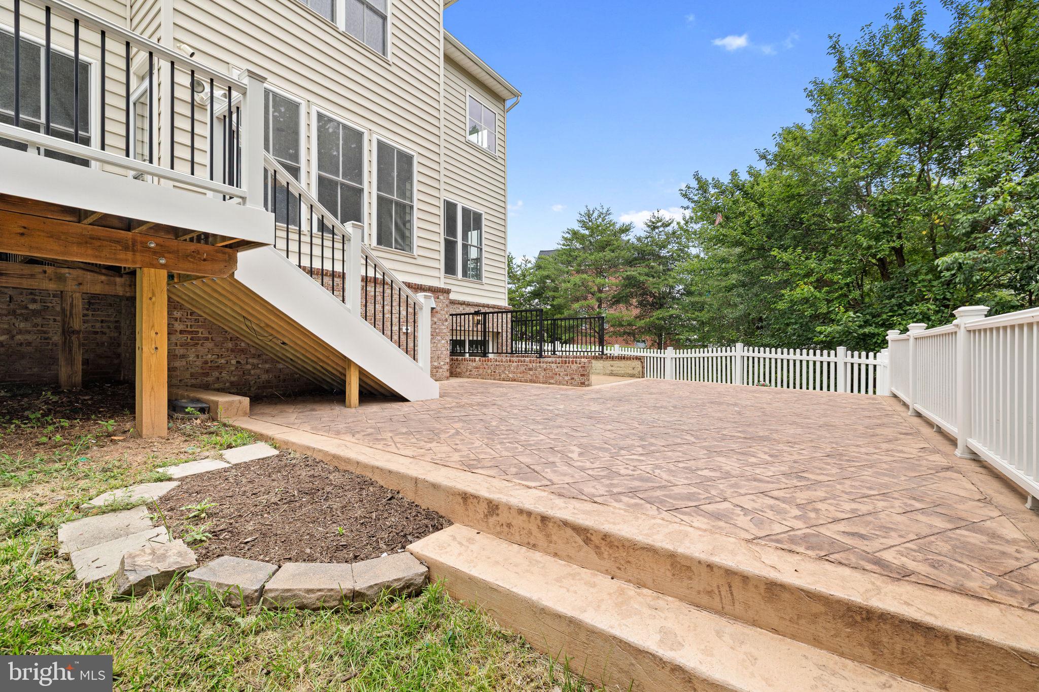 NEW BRISTOW VILLAGE - Residential