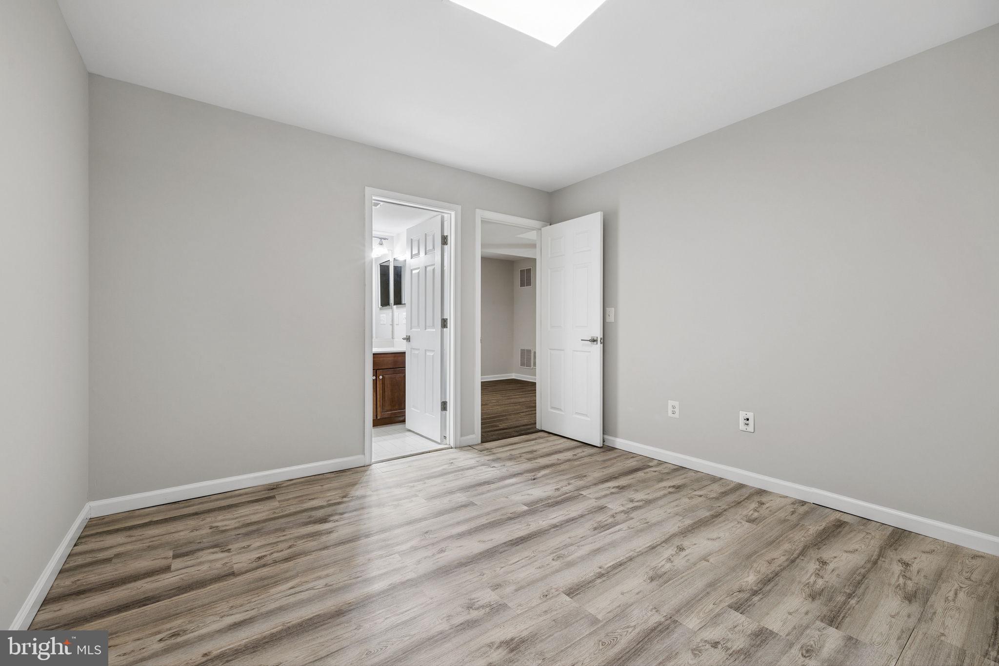 NEW BRISTOW VILLAGE - Residential
