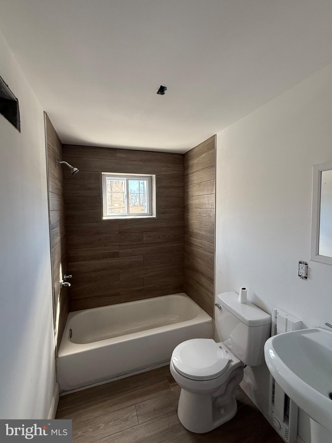 COBBS CREEK - Residential Lease