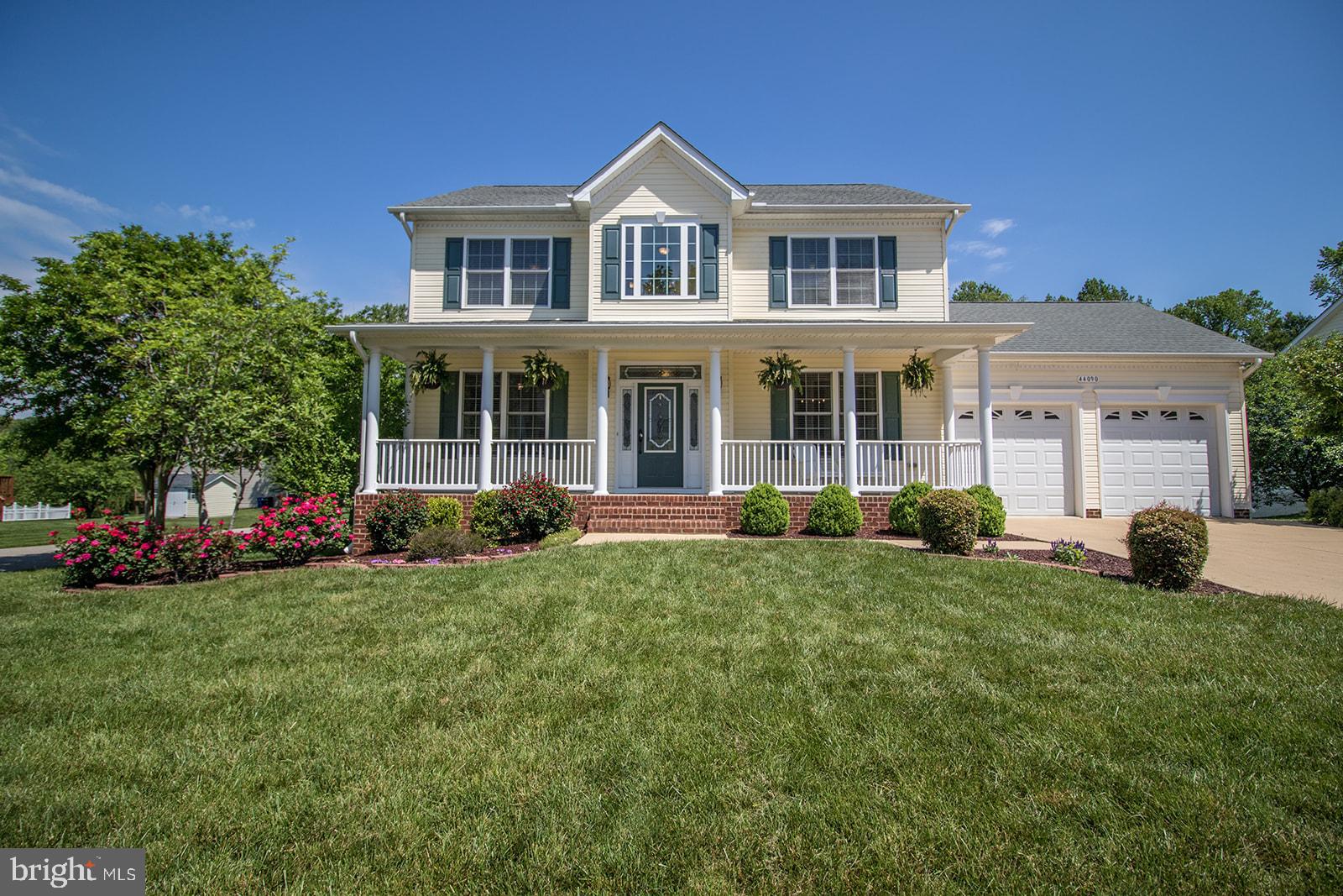 ESTATES AT JOY CHAPEL - Residential