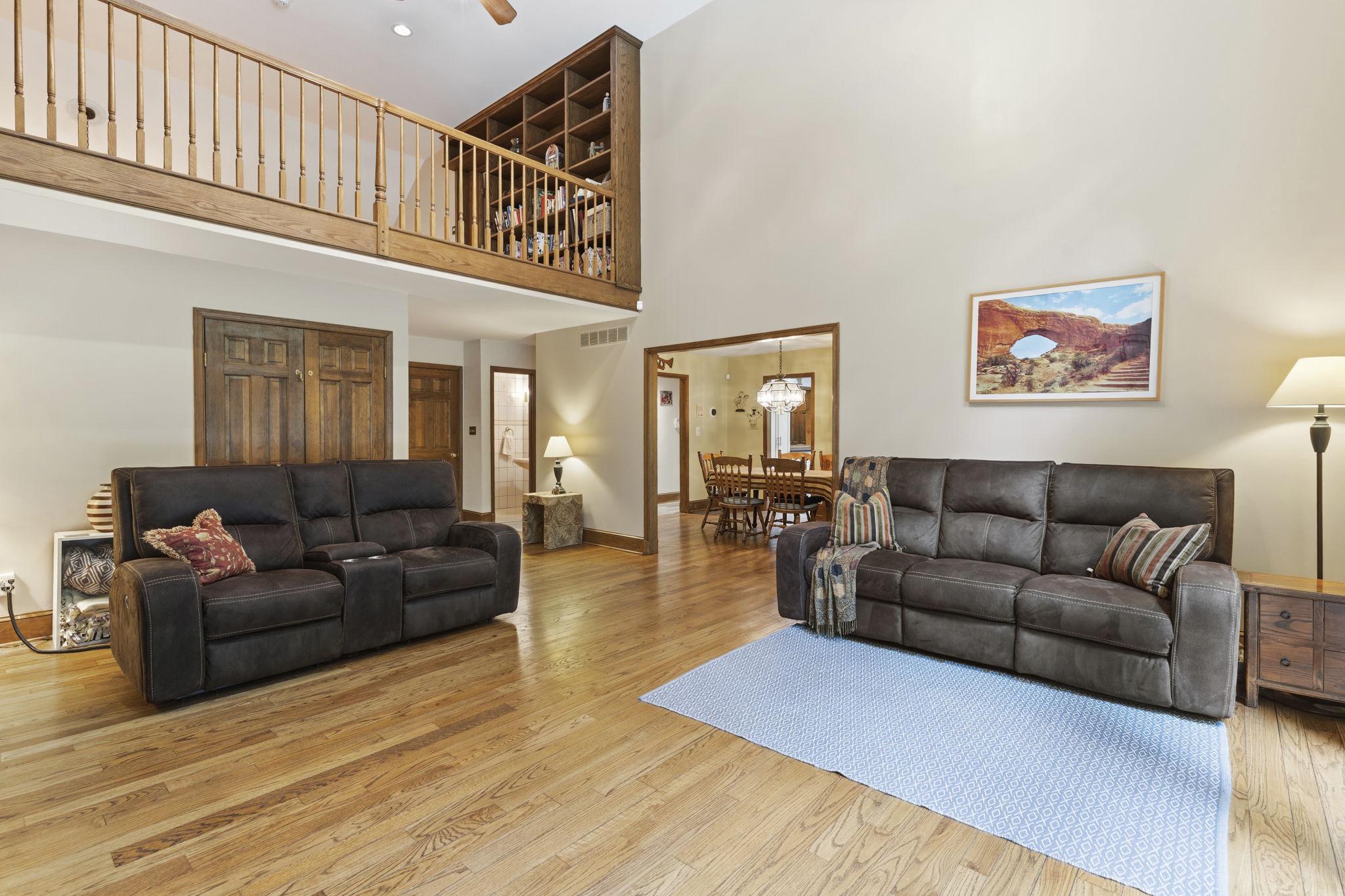 HAMPTON FOREST - Residential
