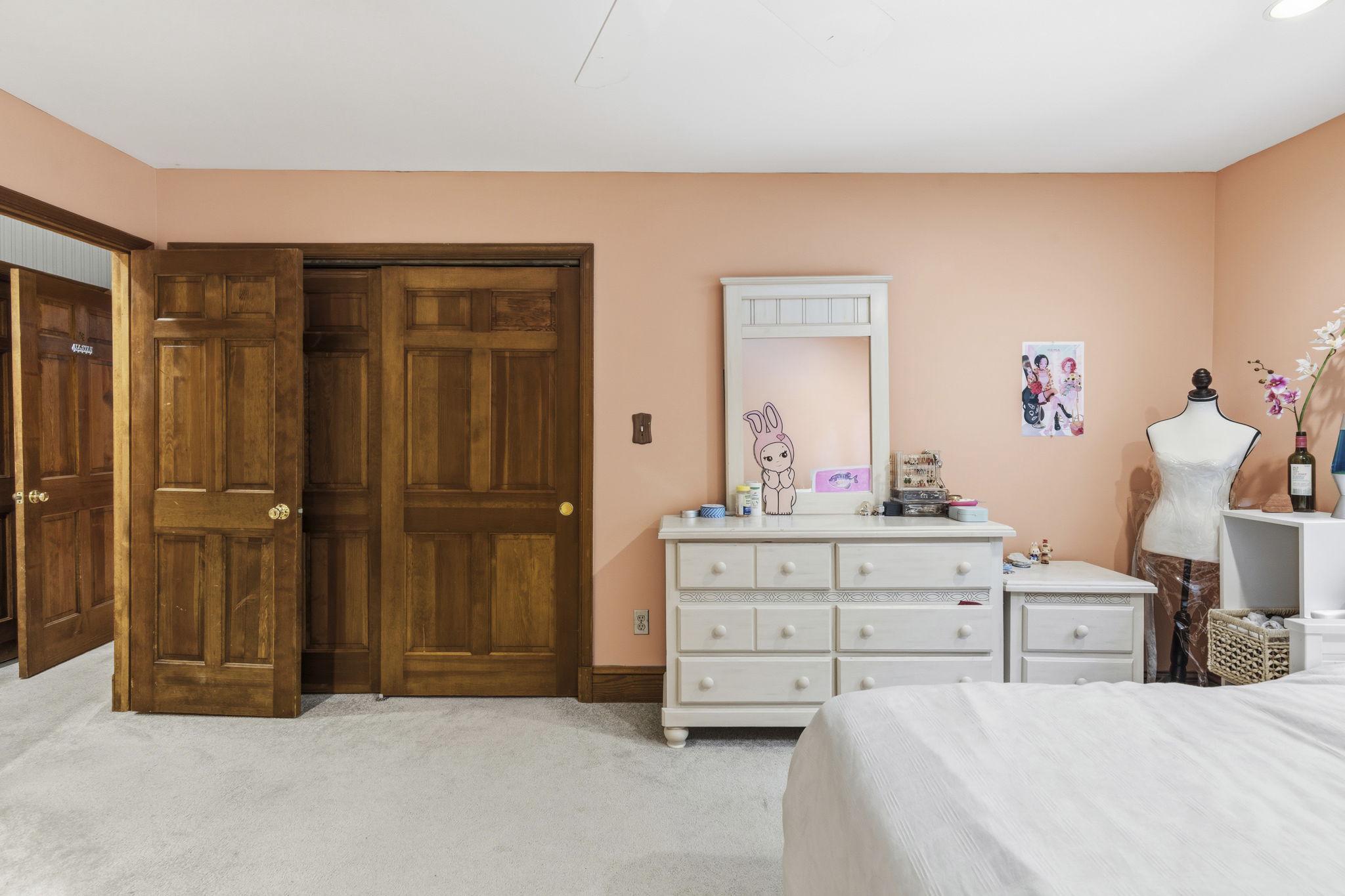 HAMPTON FOREST - Residential