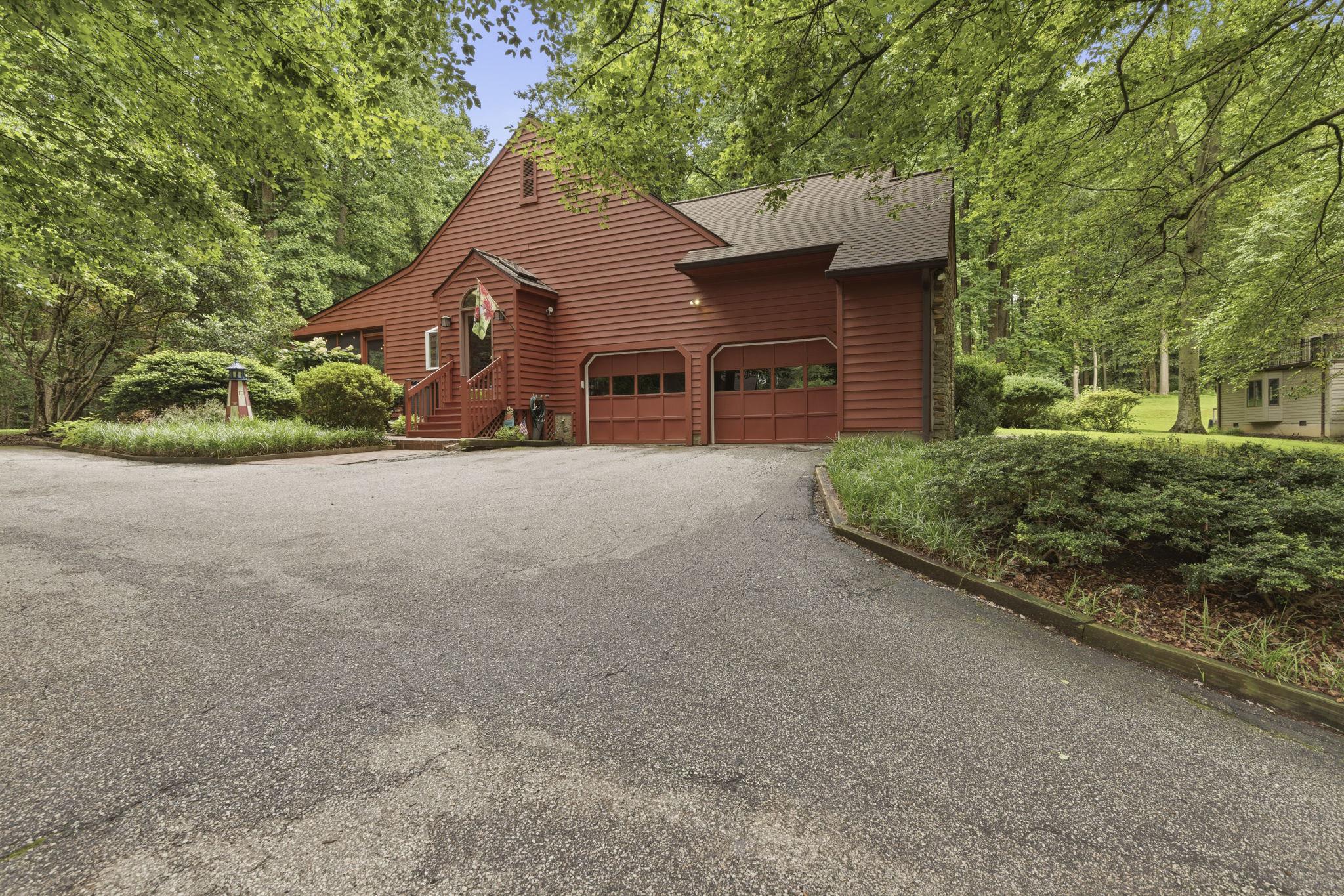 HAMPTON FOREST - Residential