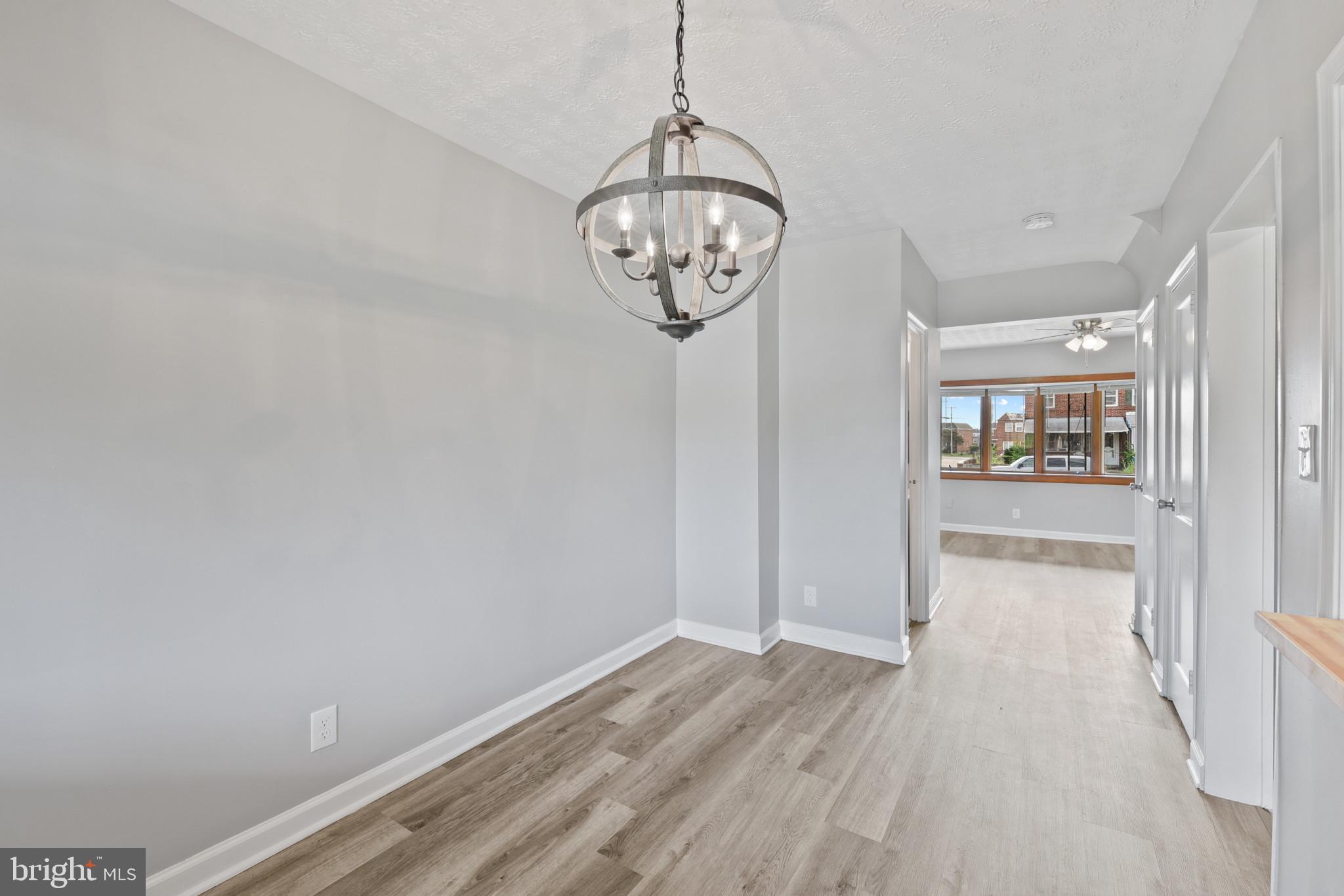 BEVERLY HILLS - Residential Lease