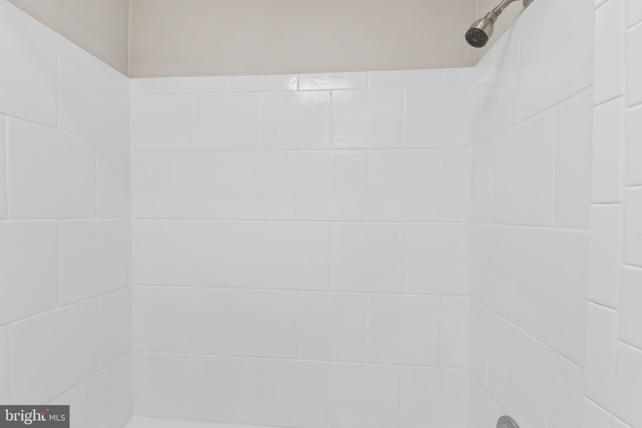 BEVERLY HILLS - Residential Lease