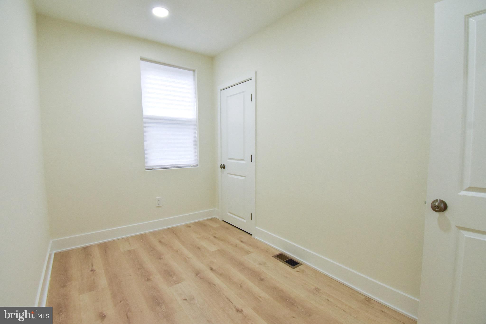 GERMANTOWN (EAST) - Residential