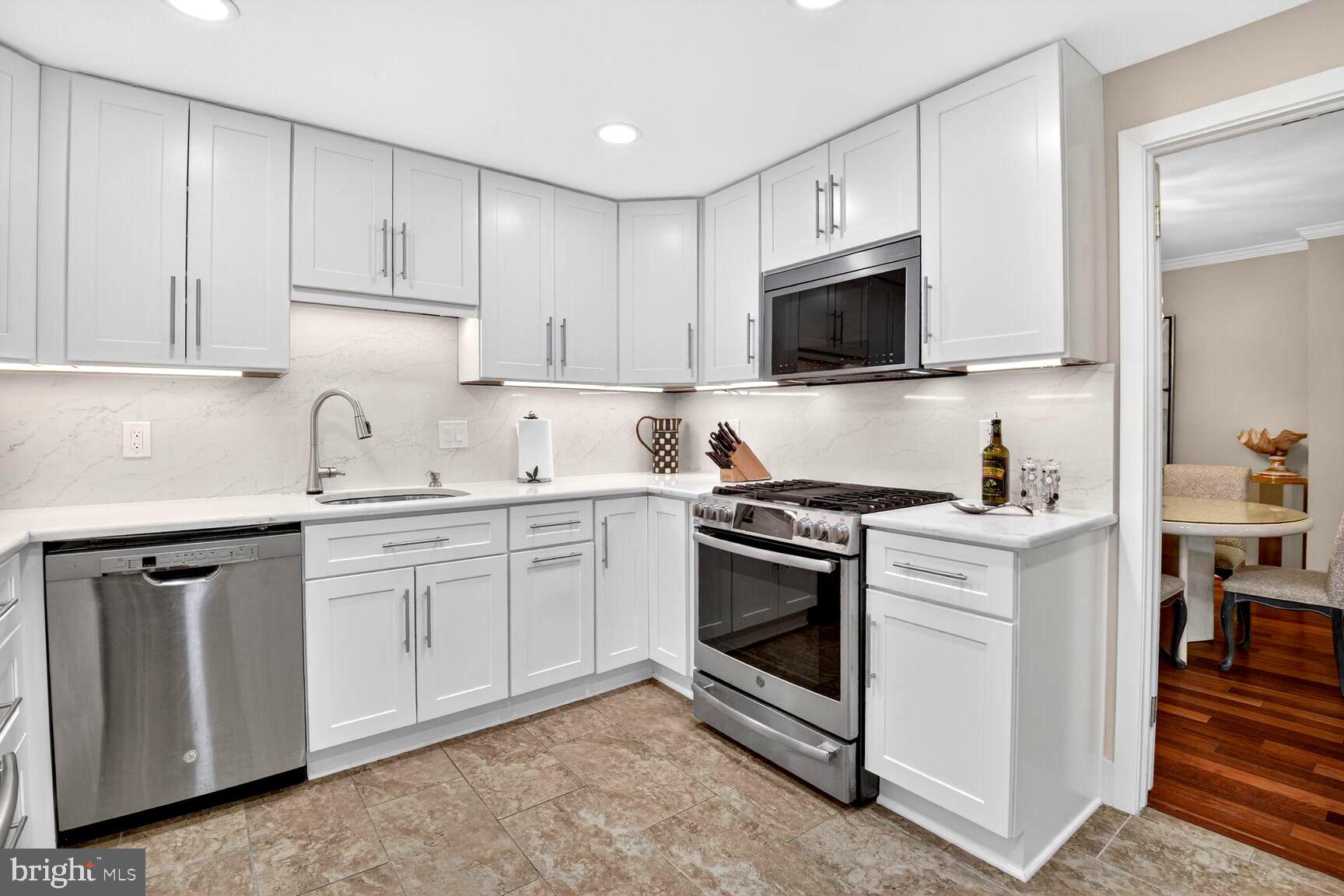4620 NORTH PARK AVE - Residential