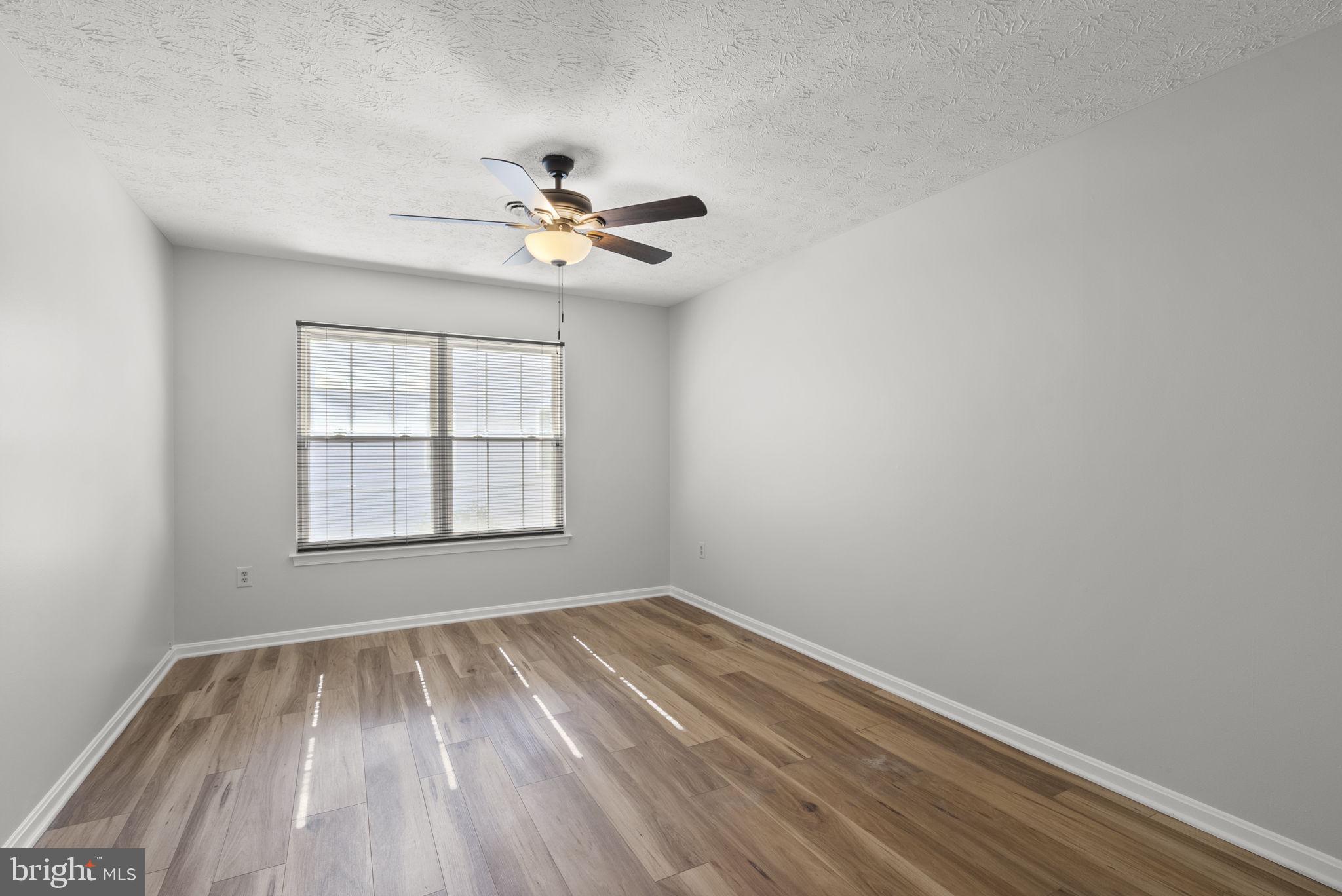 WINDSOR PARK - Residential