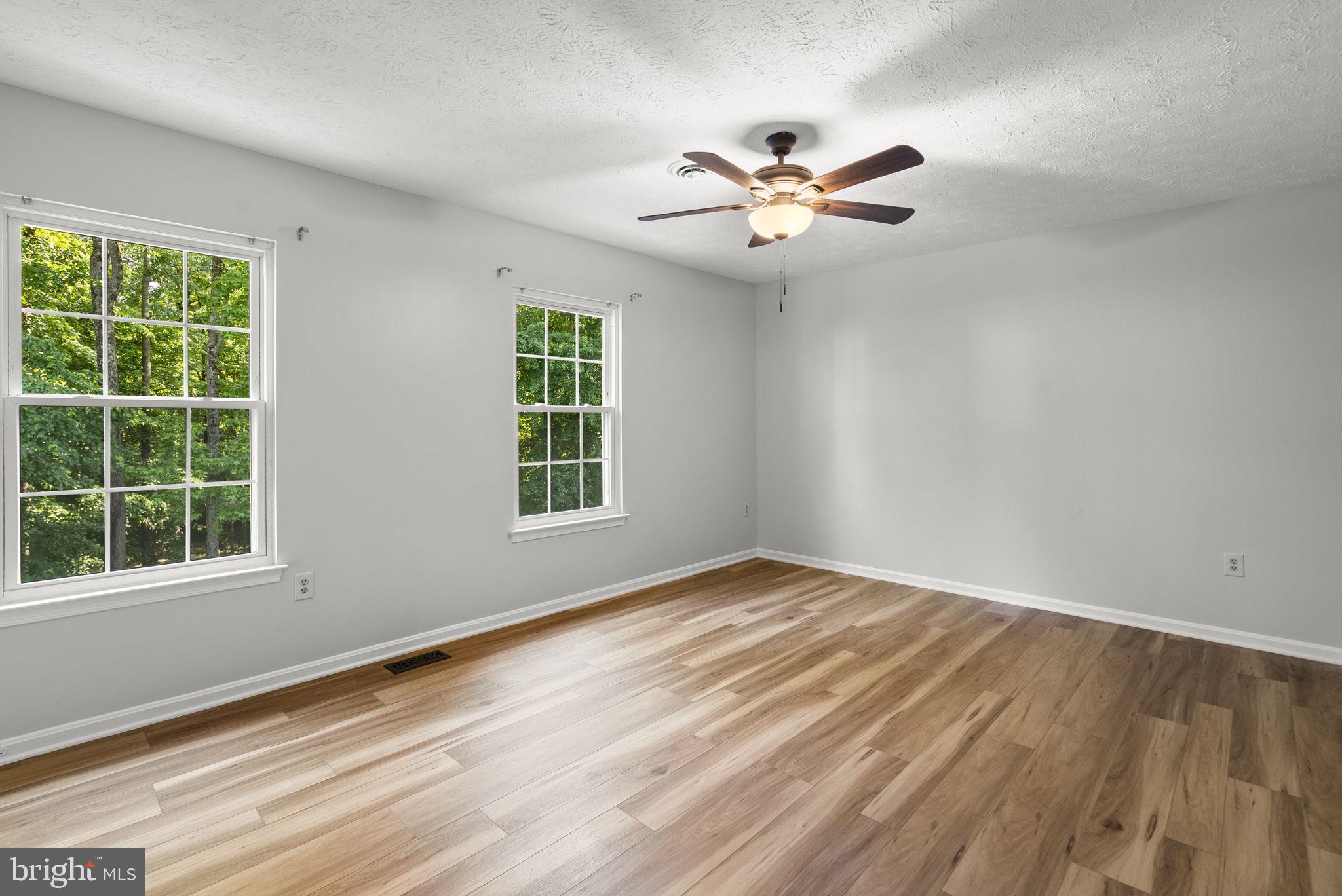 WINDSOR PARK - Residential
