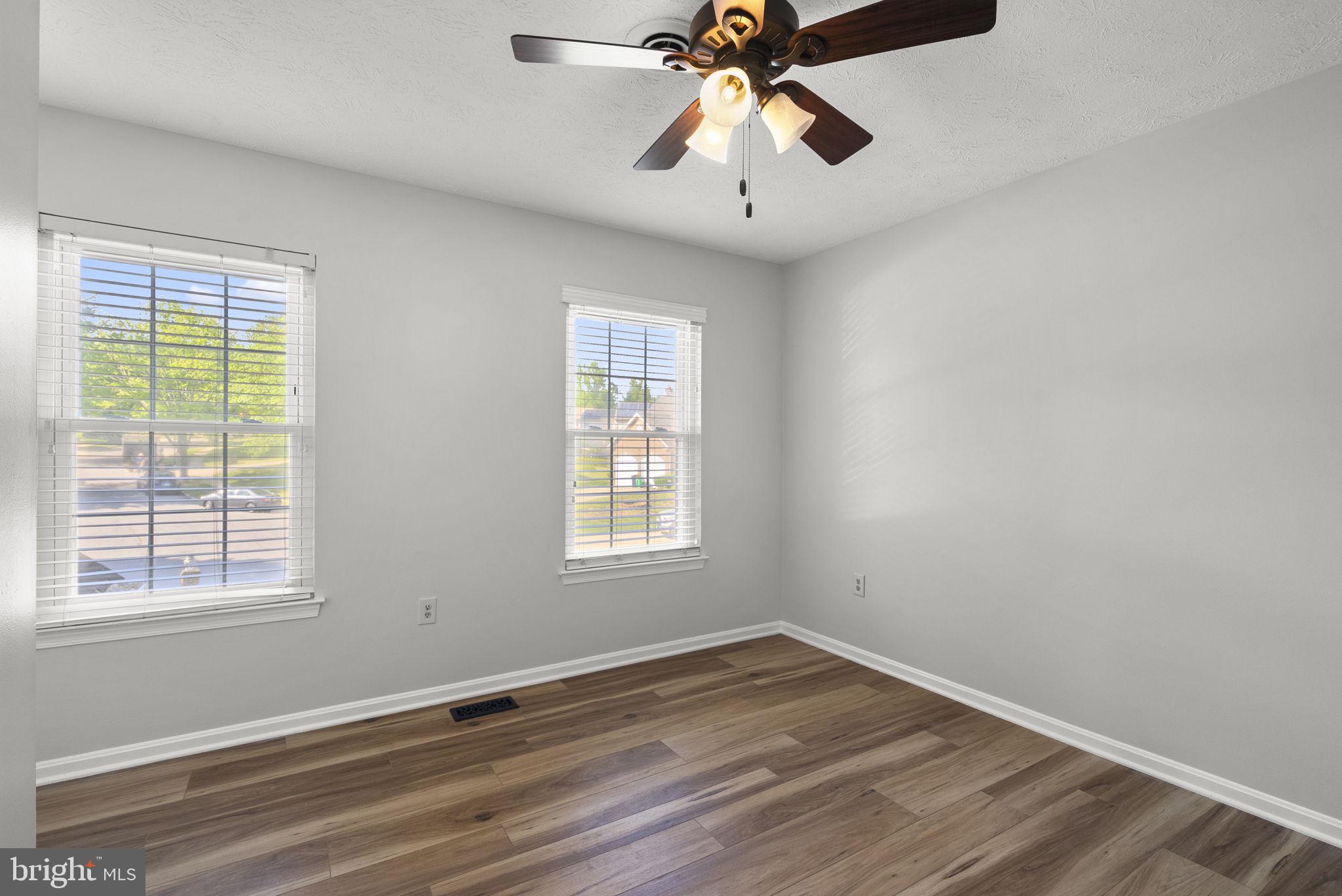 WINDSOR PARK - Residential