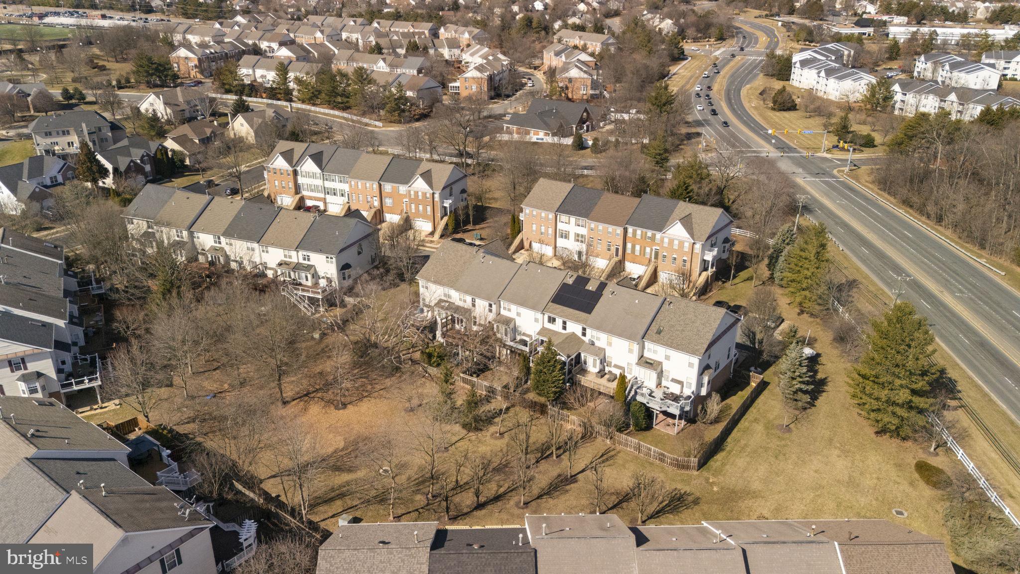 FARMWELL HUNT - Residential
