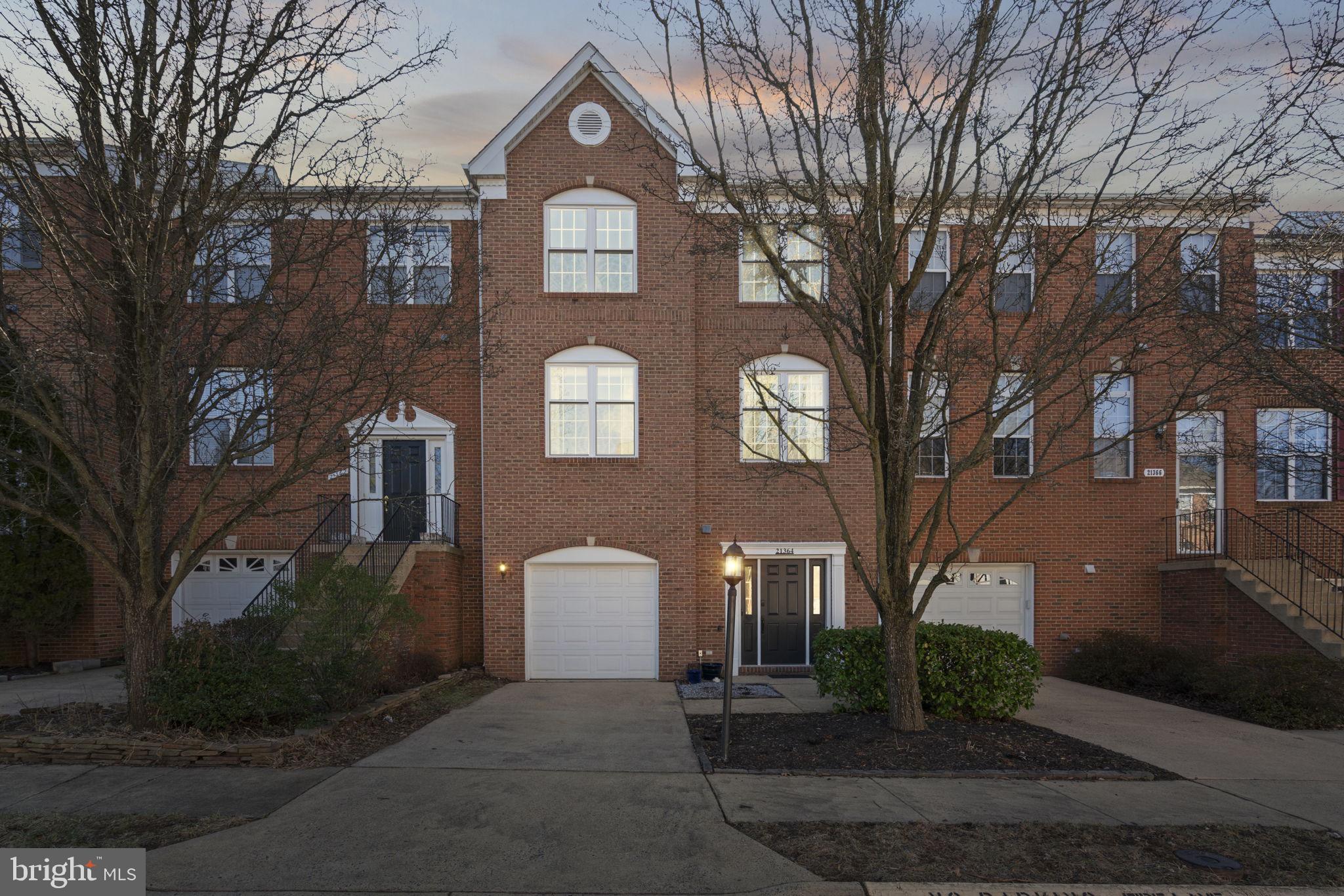 FARMWELL HUNT - Residential