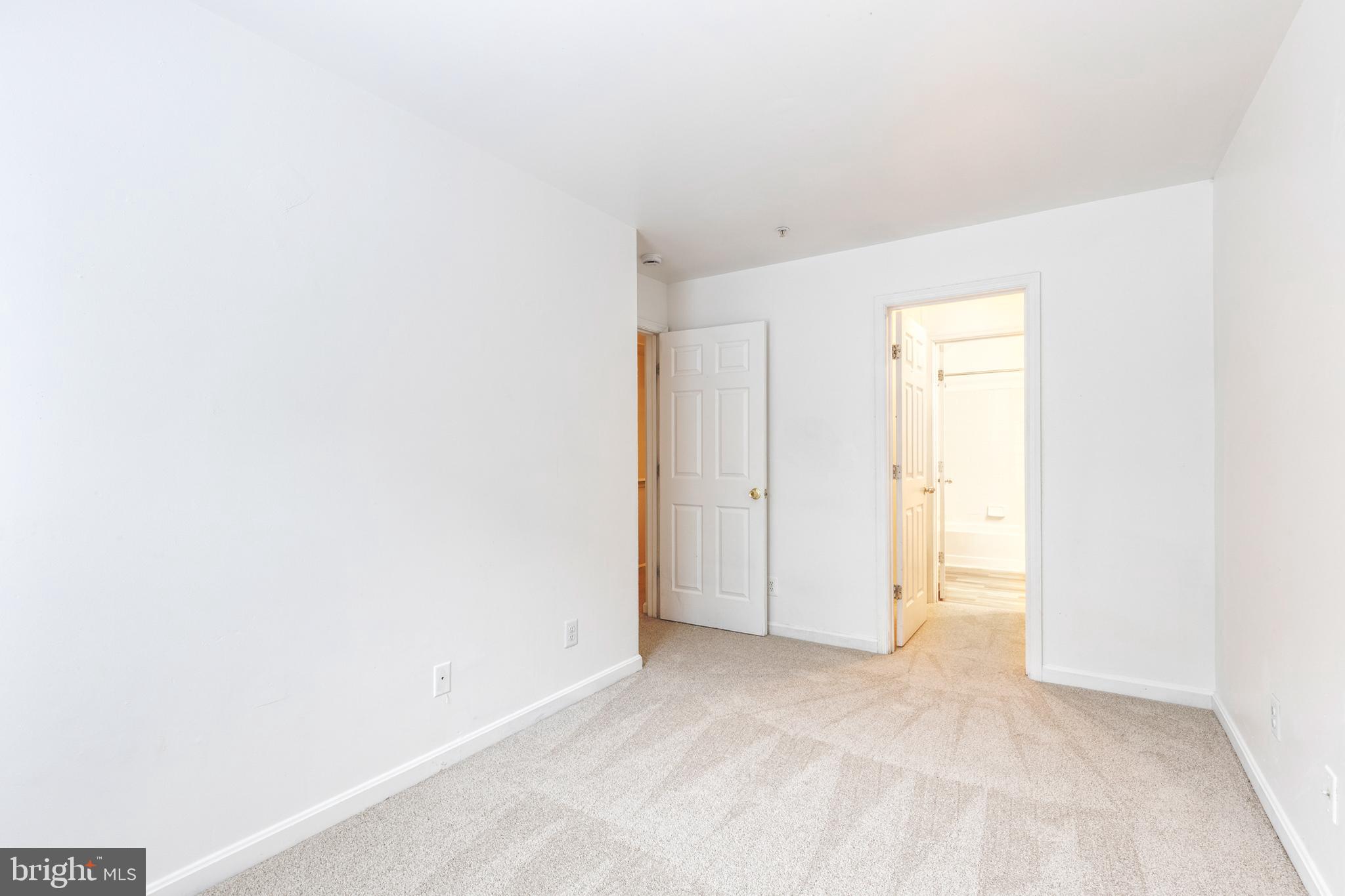 CLOVERLEAF COMMONS - Residential