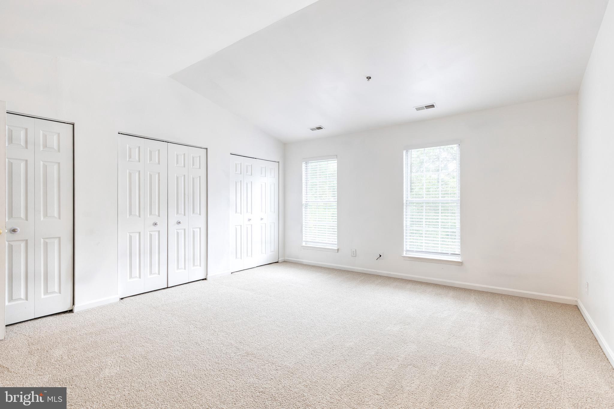 CLOVERLEAF COMMONS - Residential