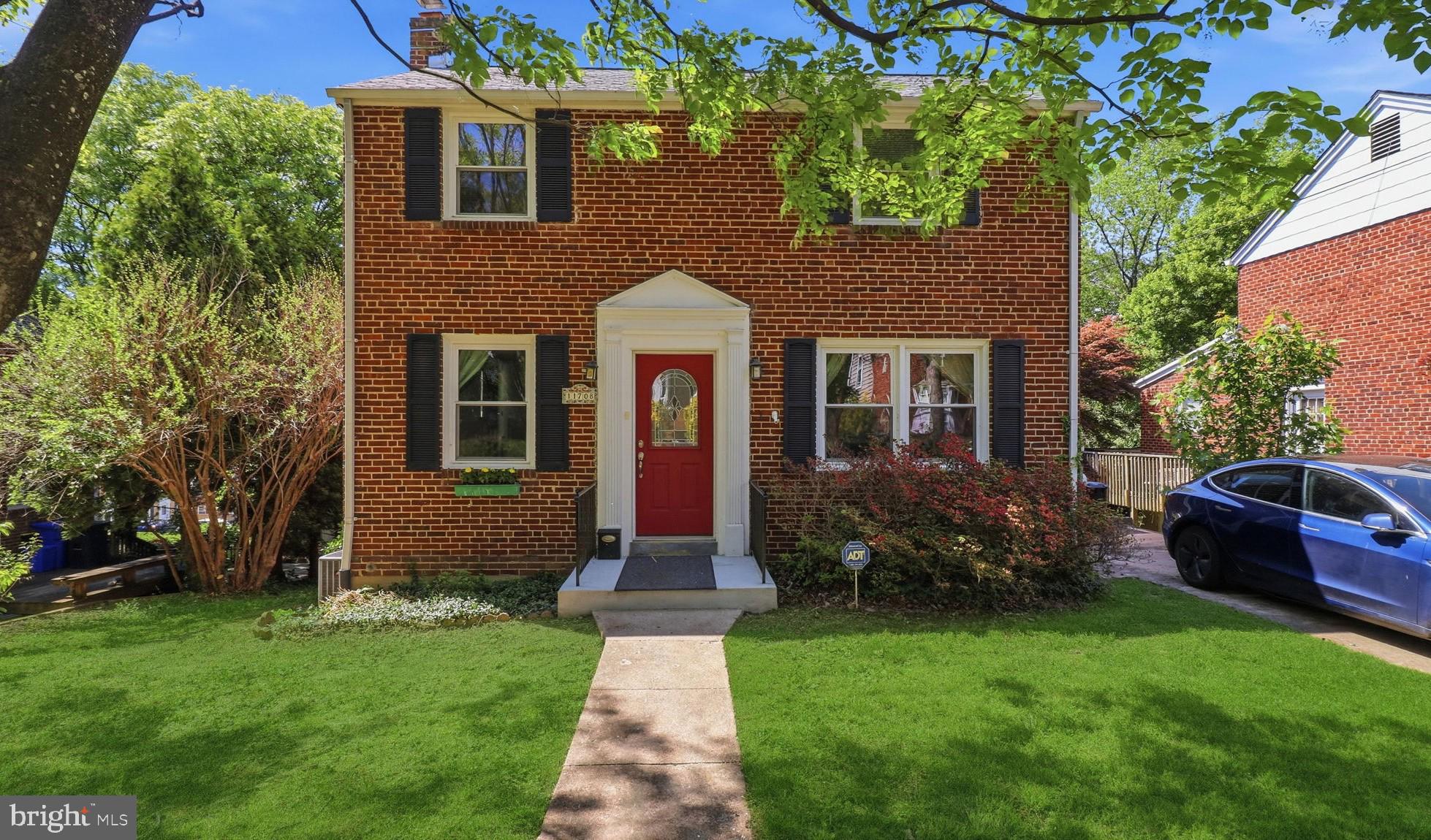 WHEATON HILLS - Residential