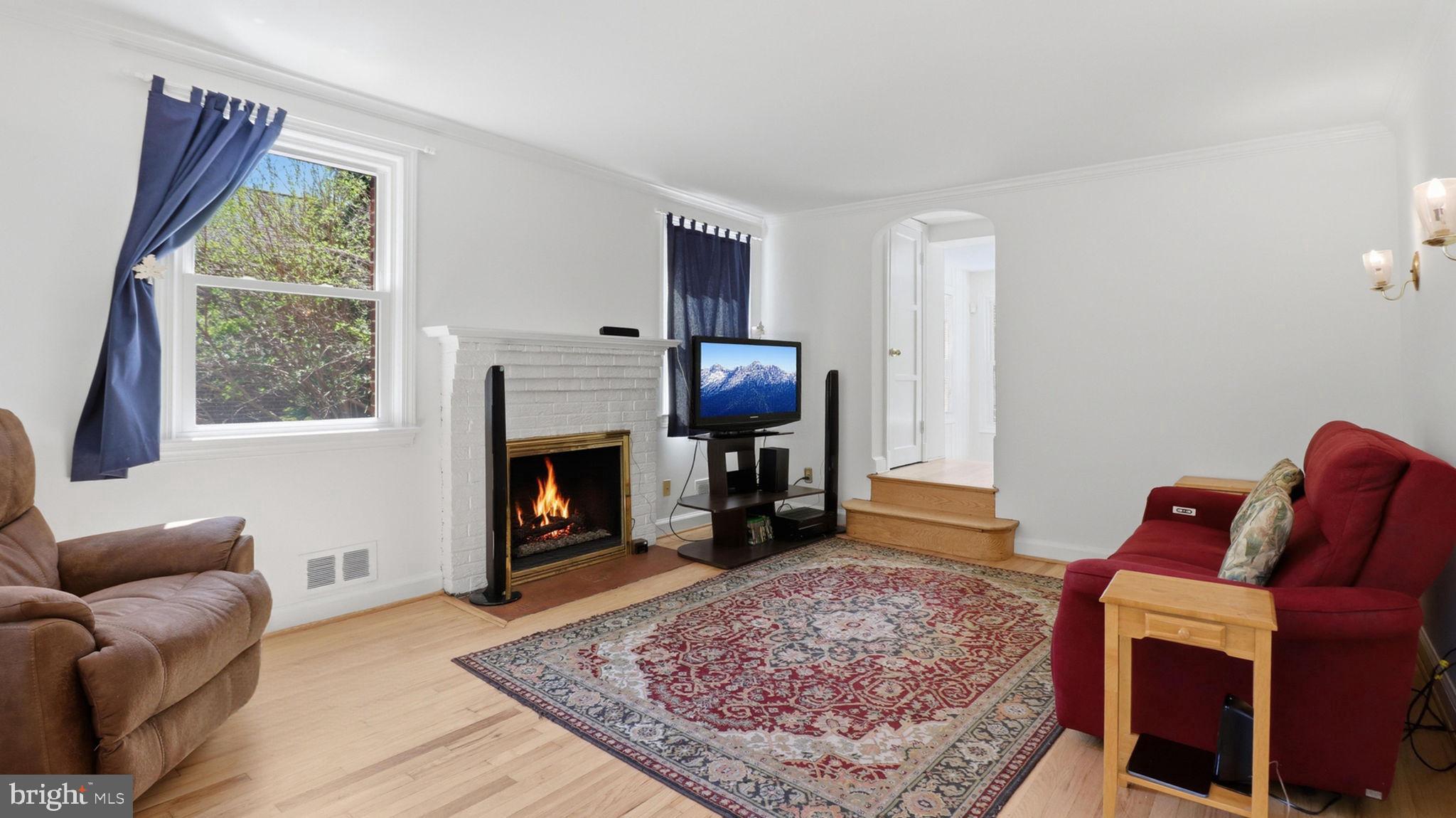 WHEATON HILLS - Residential