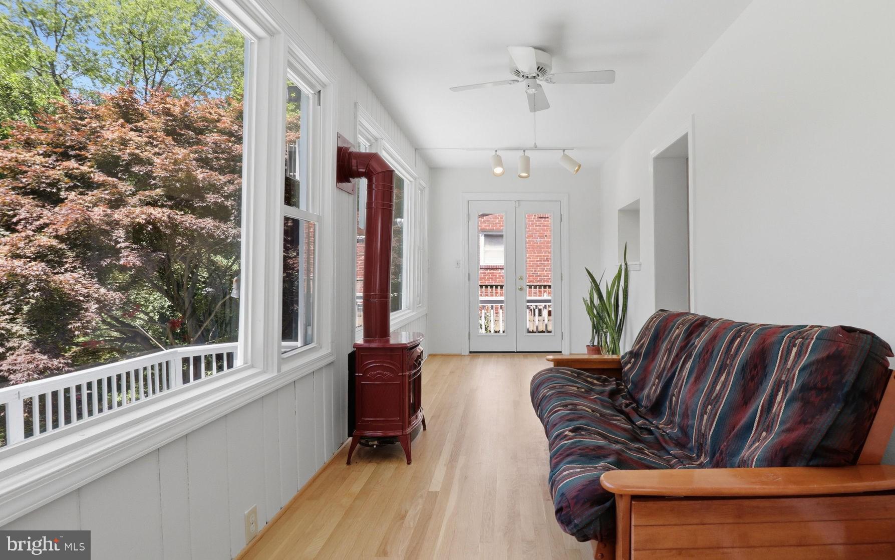 WHEATON HILLS - Residential