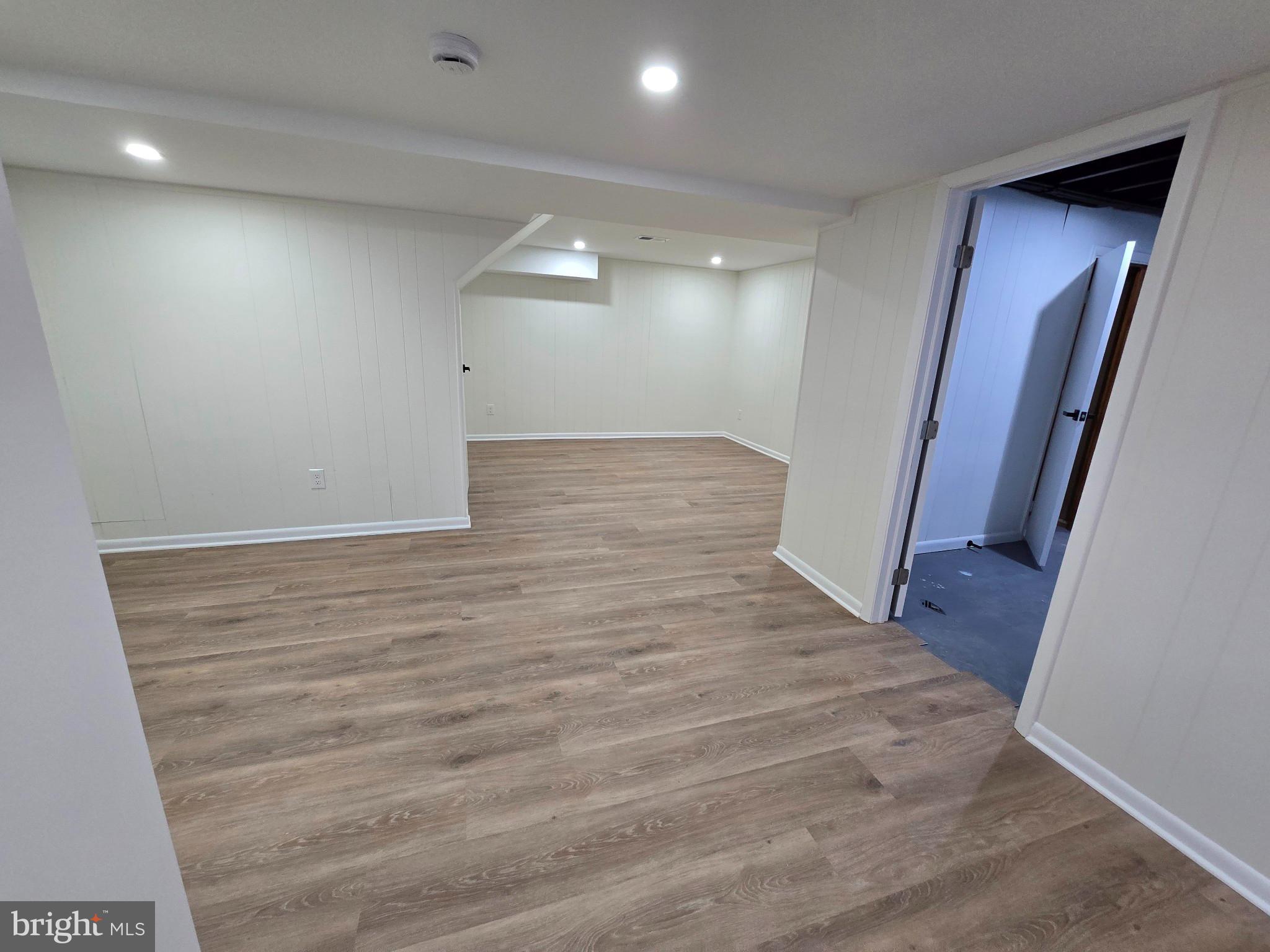 SPRINGBROOK KNOLLS - Residential