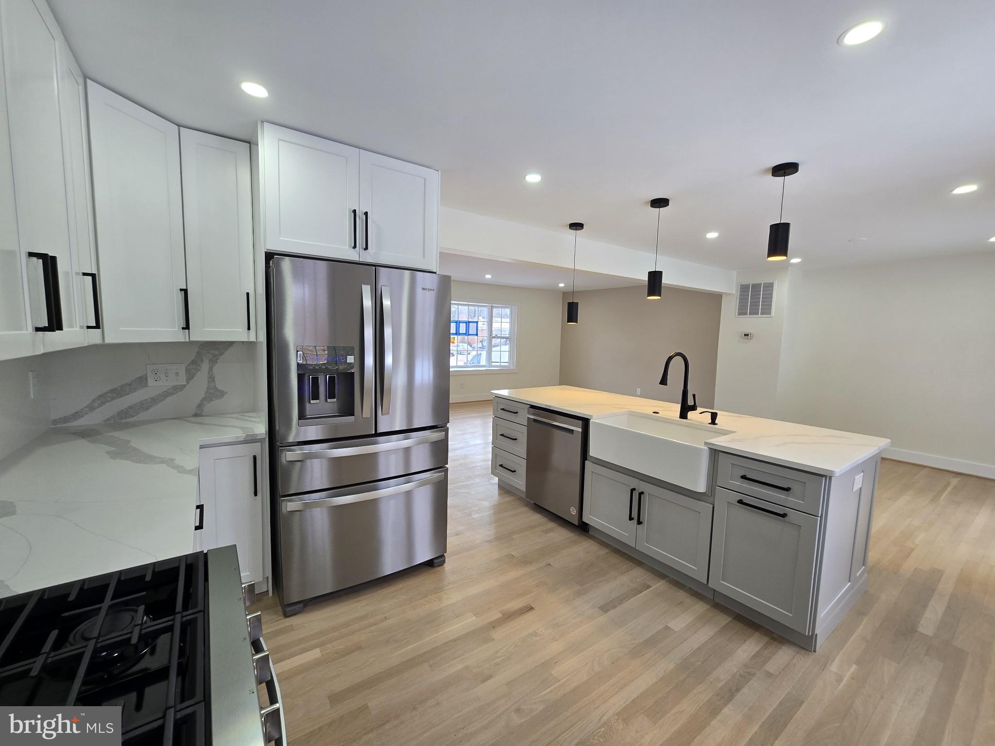 SPRINGBROOK KNOLLS - Residential